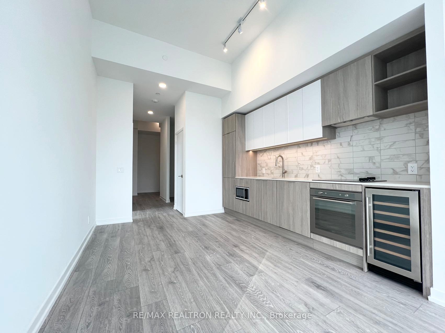 Photo 17 of Unit 207, 2020 Bathurst Street, Toronto, Humewood-Cedarvale — HOMEH