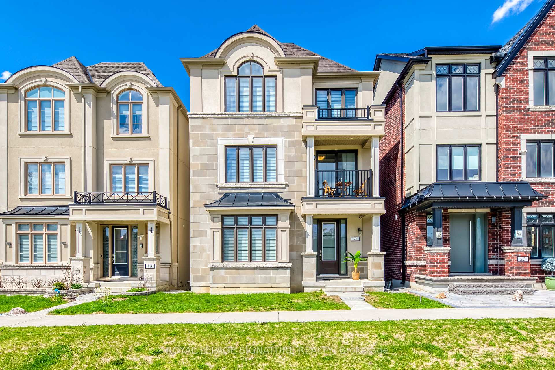 Photo 1 of 21 Kohn Lane, Markham, Angus Glen — HOMEH