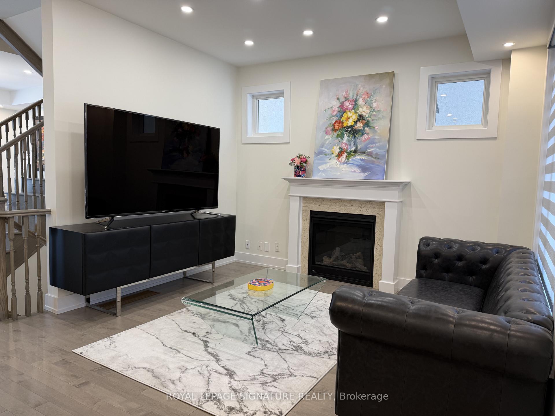Photo 8 of 21 Kohn Lane, Markham, Angus Glen — HOMEH