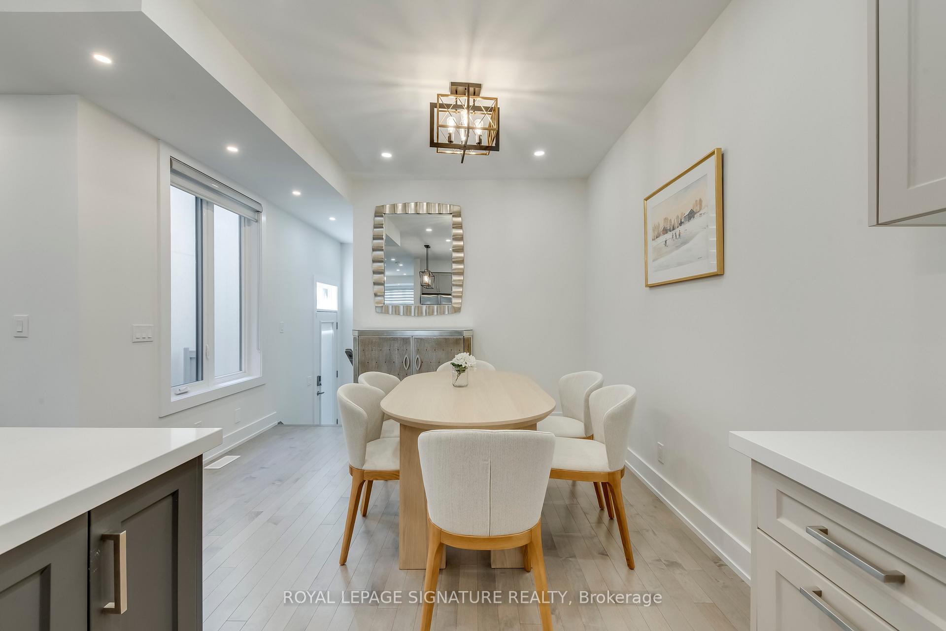 Photo 14 of 21 Kohn Lane, Markham, Angus Glen — HOMEH