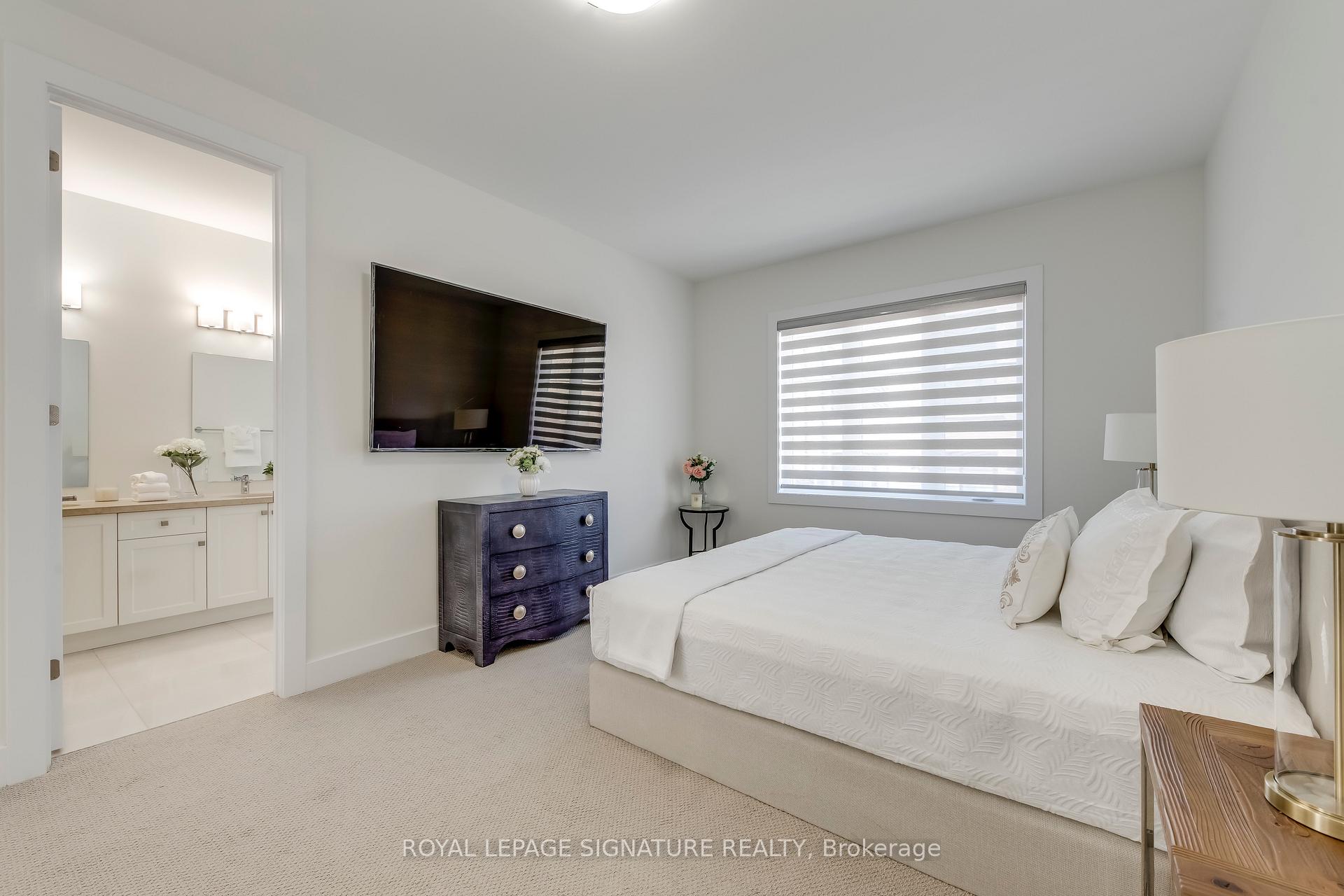 Photo 23 of 21 Kohn Lane, Markham, Angus Glen — HOMEH