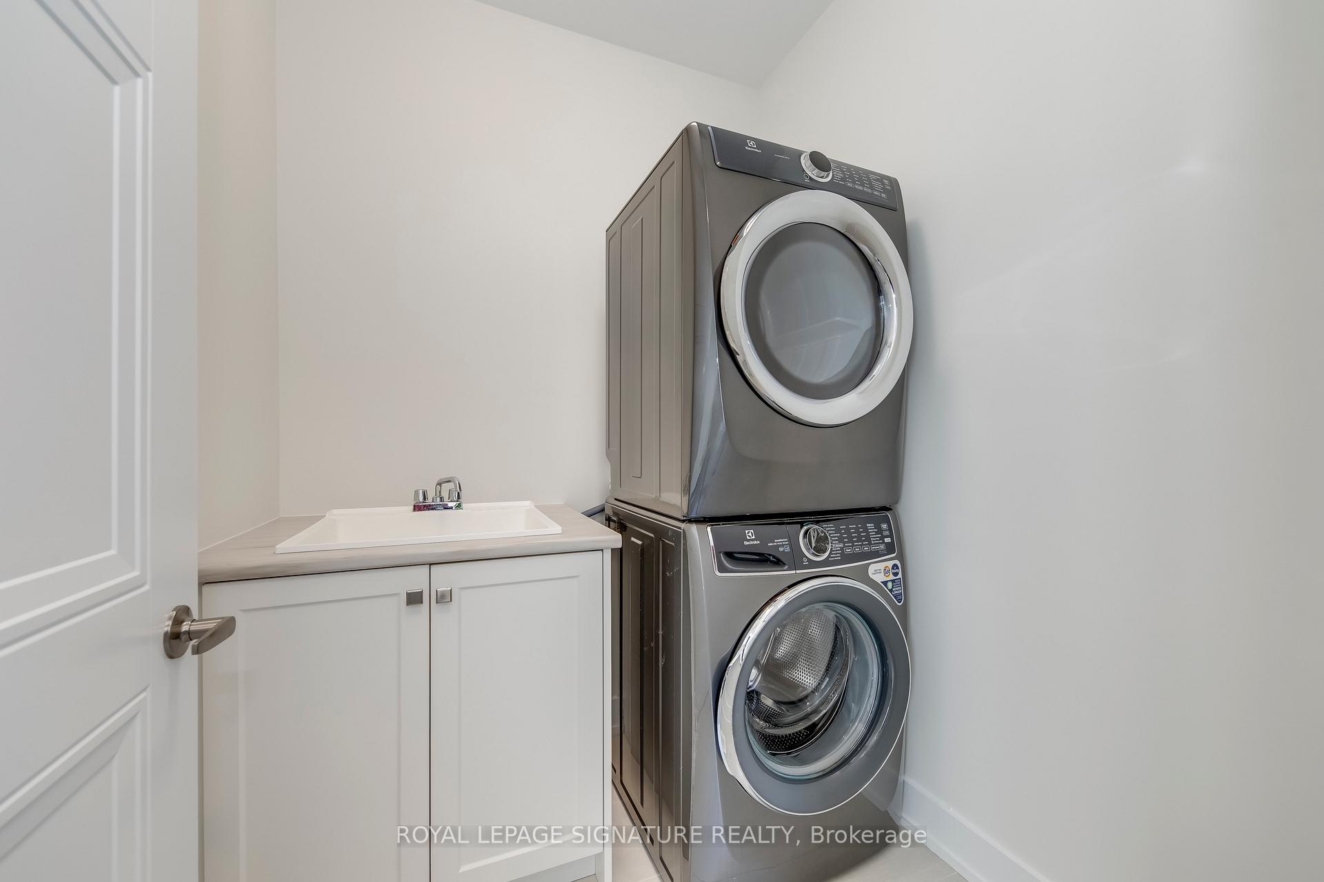 Photo 35 of 21 Kohn Lane, Markham, Angus Glen — HOMEH