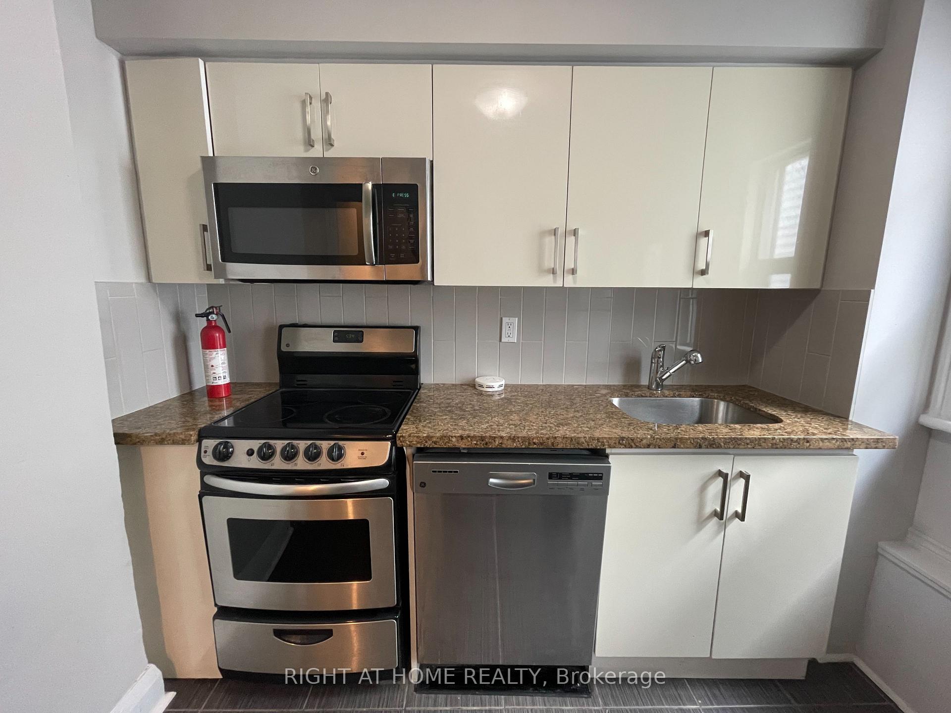 Photo 2 of Unit 2, 71 Cecil Street, Toronto, Kensington-Chinatown — HOMEH