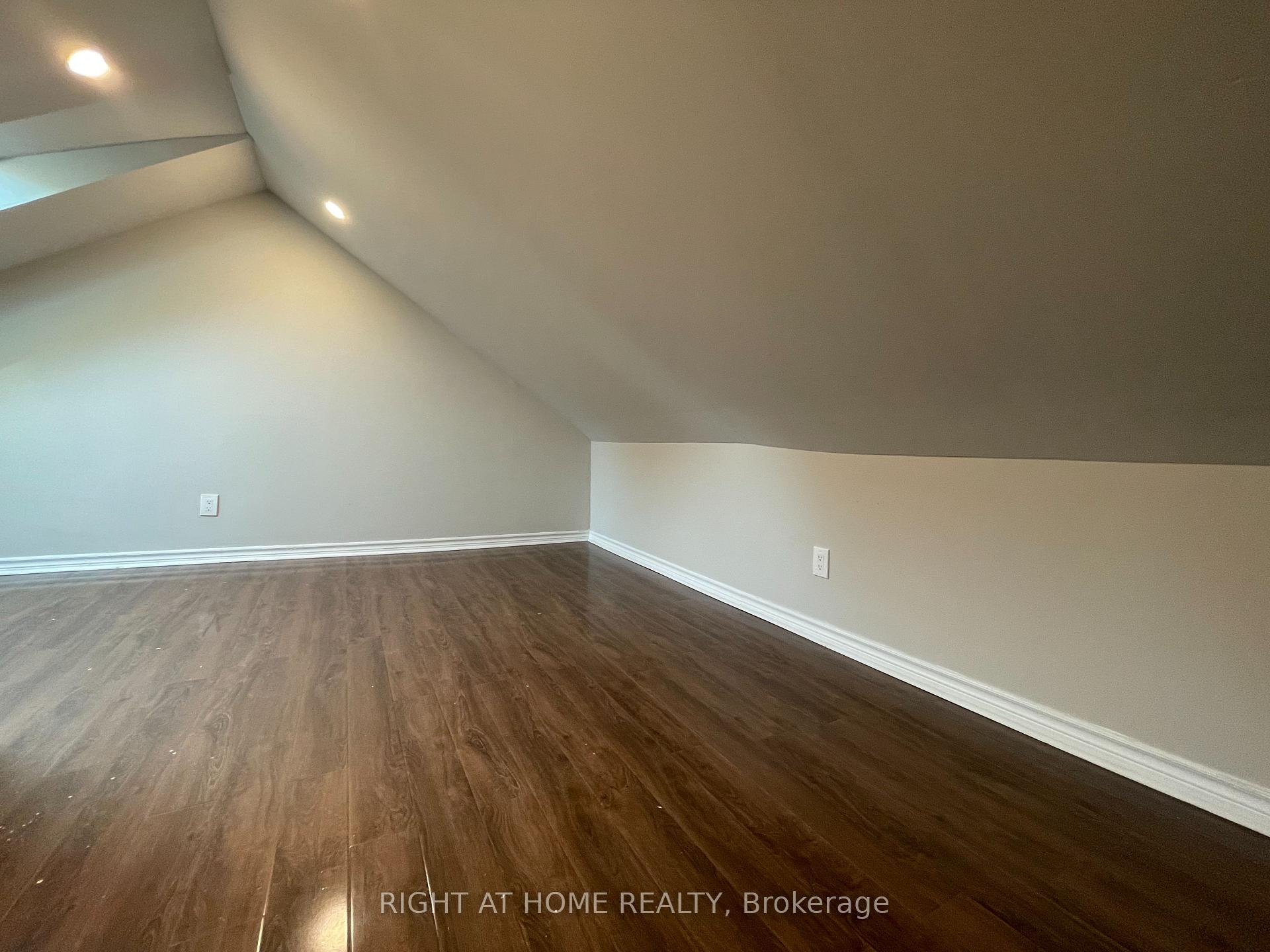 Photo 5 of Unit 2, 71 Cecil Street, Toronto, Kensington-Chinatown — HOMEH