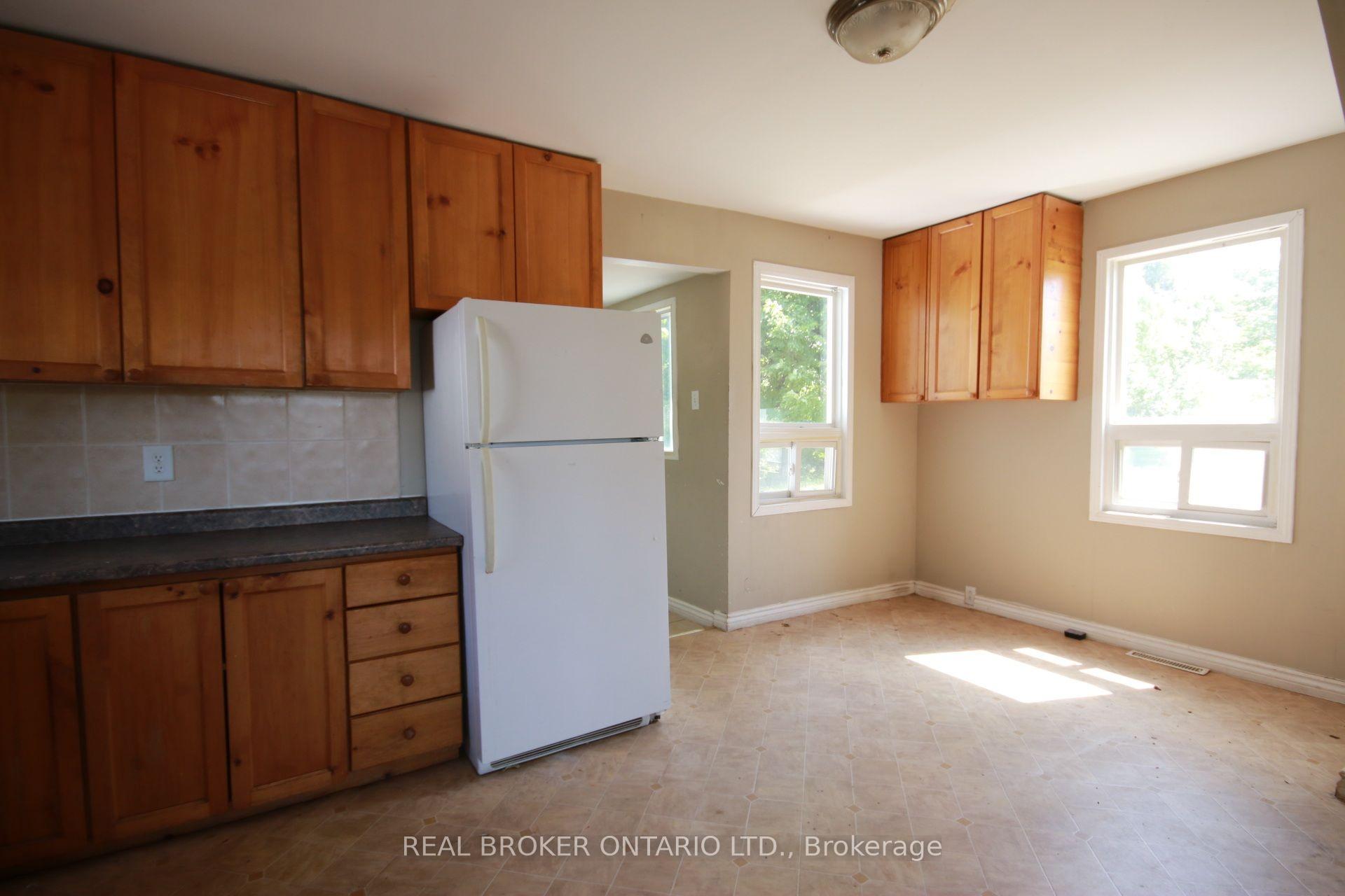 Photo 4 of 236 Mountain Street, Greater Sudbury, Sudbury — HOMEH