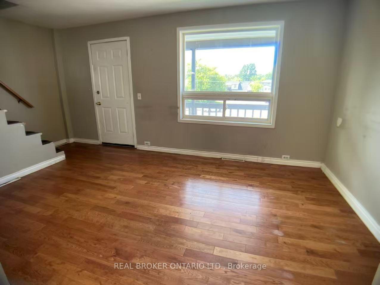 Photo 5 of 236 Mountain Street, Greater Sudbury, Sudbury — HOMEH