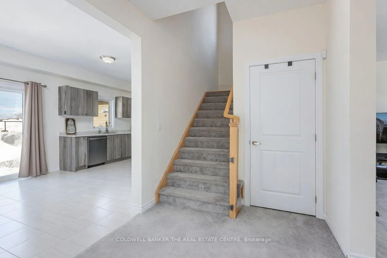 Photo 23 of 58 Atlantis Drive, Orillia — HOMEH