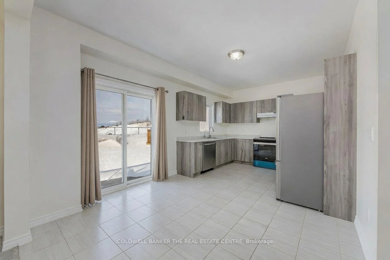 Photo 25 of 58 Atlantis Drive, Orillia — HOMEH