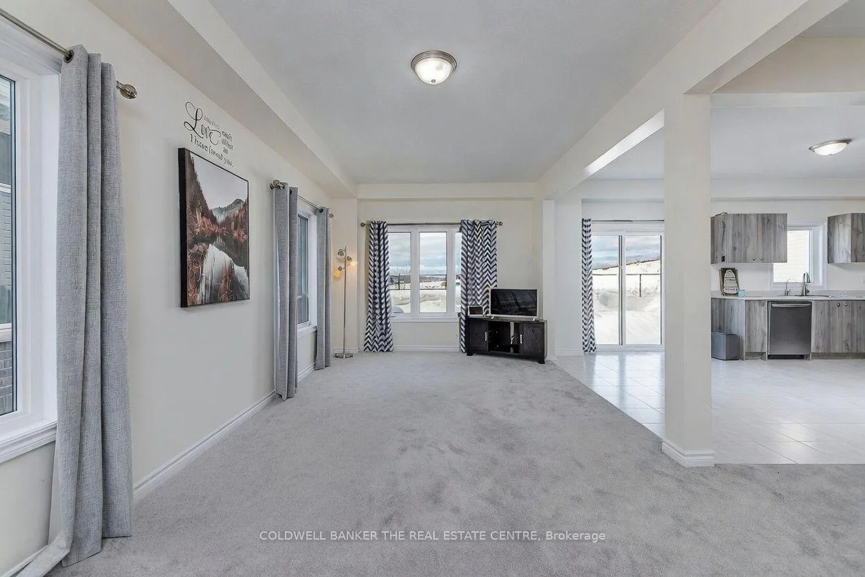 Photo 38 of 58 Atlantis Drive, Orillia — HOMEH
