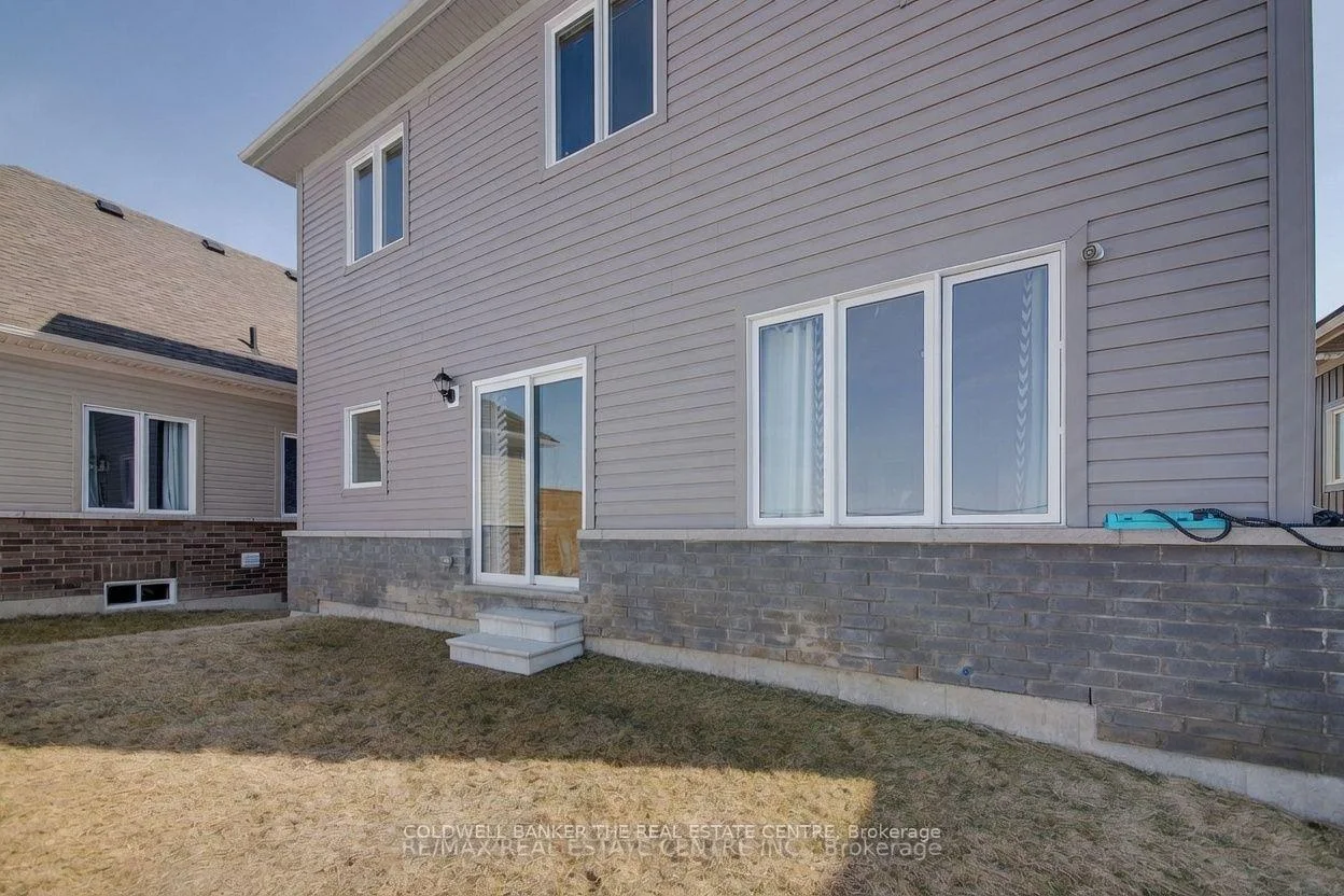 Photo 40 of 58 Atlantis Drive, Orillia — HOMEH