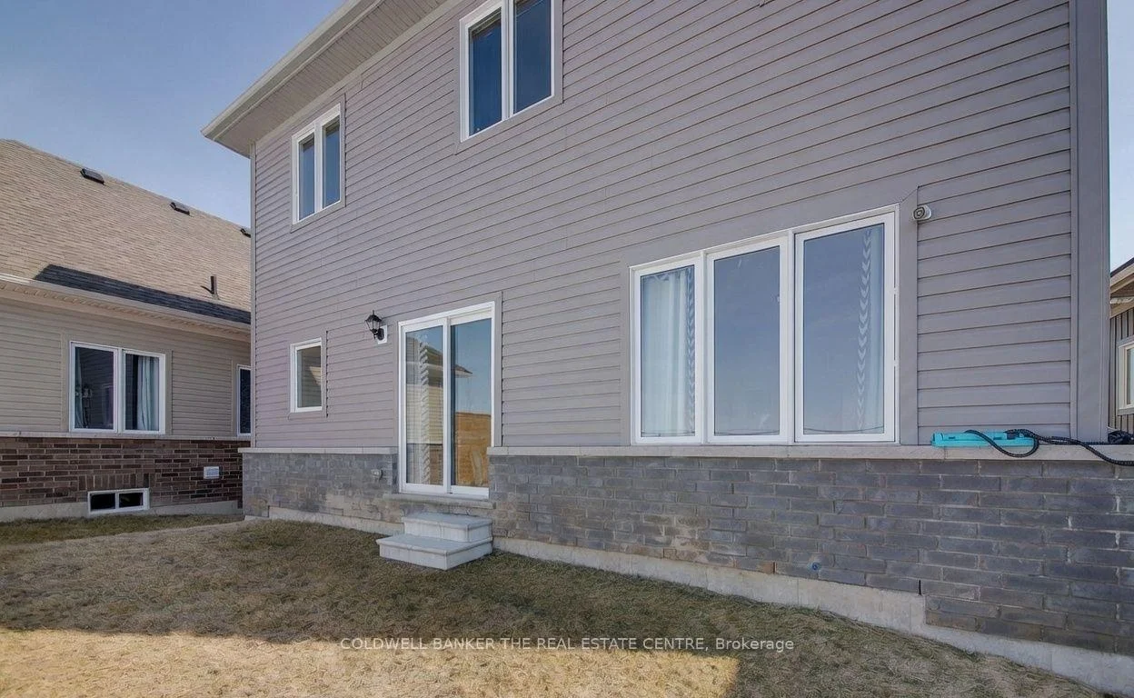 Photo 60 of 58 Atlantis Drive, Orillia — HOMEH