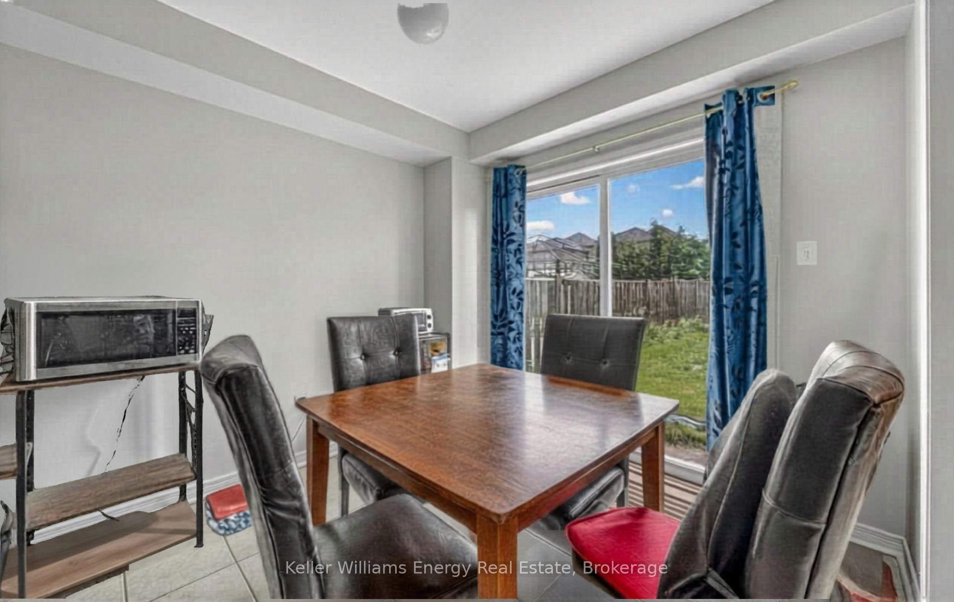 Photo 15 of 37 Harkness Drive, Whitby, Rolling Acres — HOMEH
