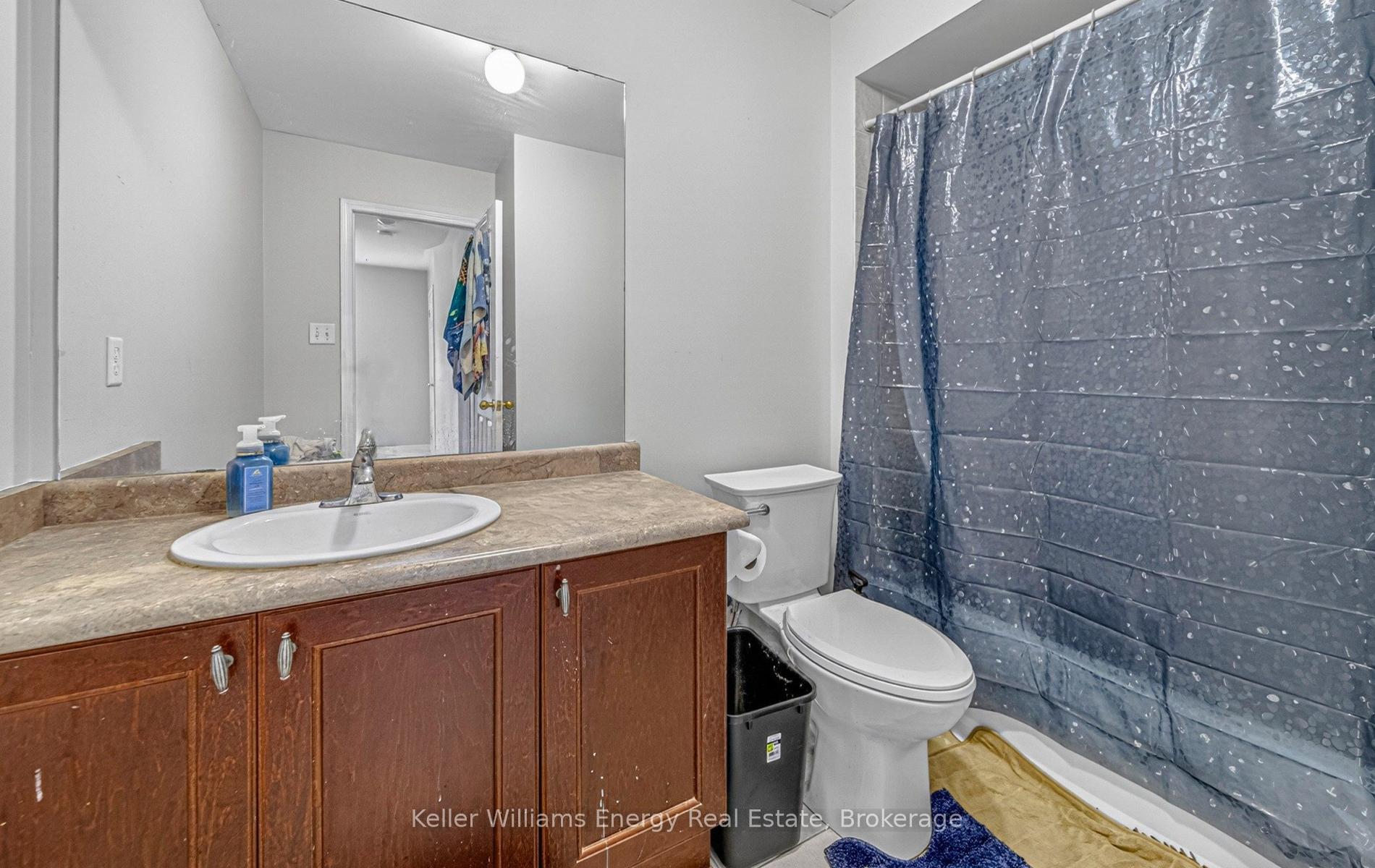 Photo 22 of 37 Harkness Drive, Whitby, Rolling Acres — HOMEH