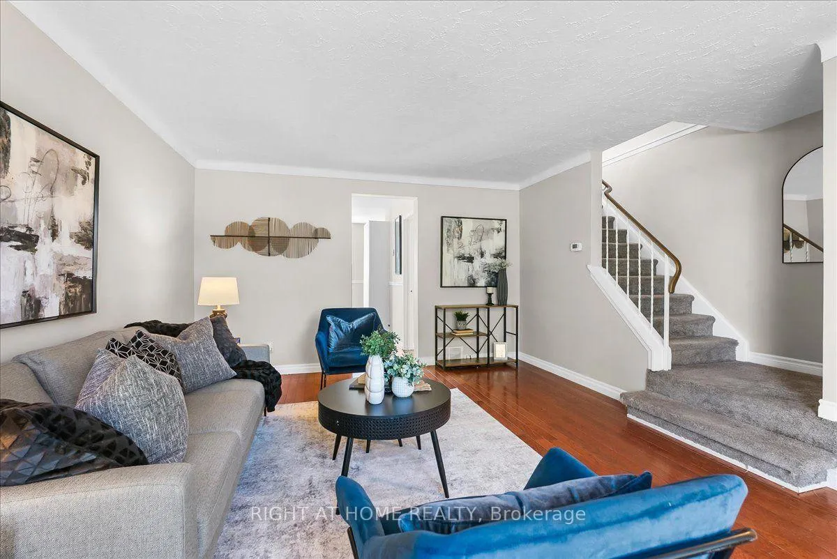 Photo 5 of 620 Carlton Street, St. Catharines, Carlton/Bunting — HOMEH