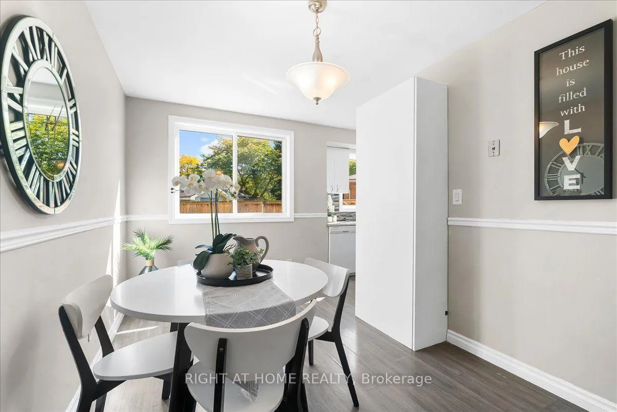 Photo 13 of 620 Carlton Street, St. Catharines, Carlton/Bunting — HOMEH
