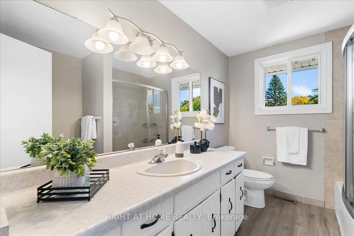 Photo 17 of 620 Carlton Street, St. Catharines, Carlton/Bunting — HOMEH