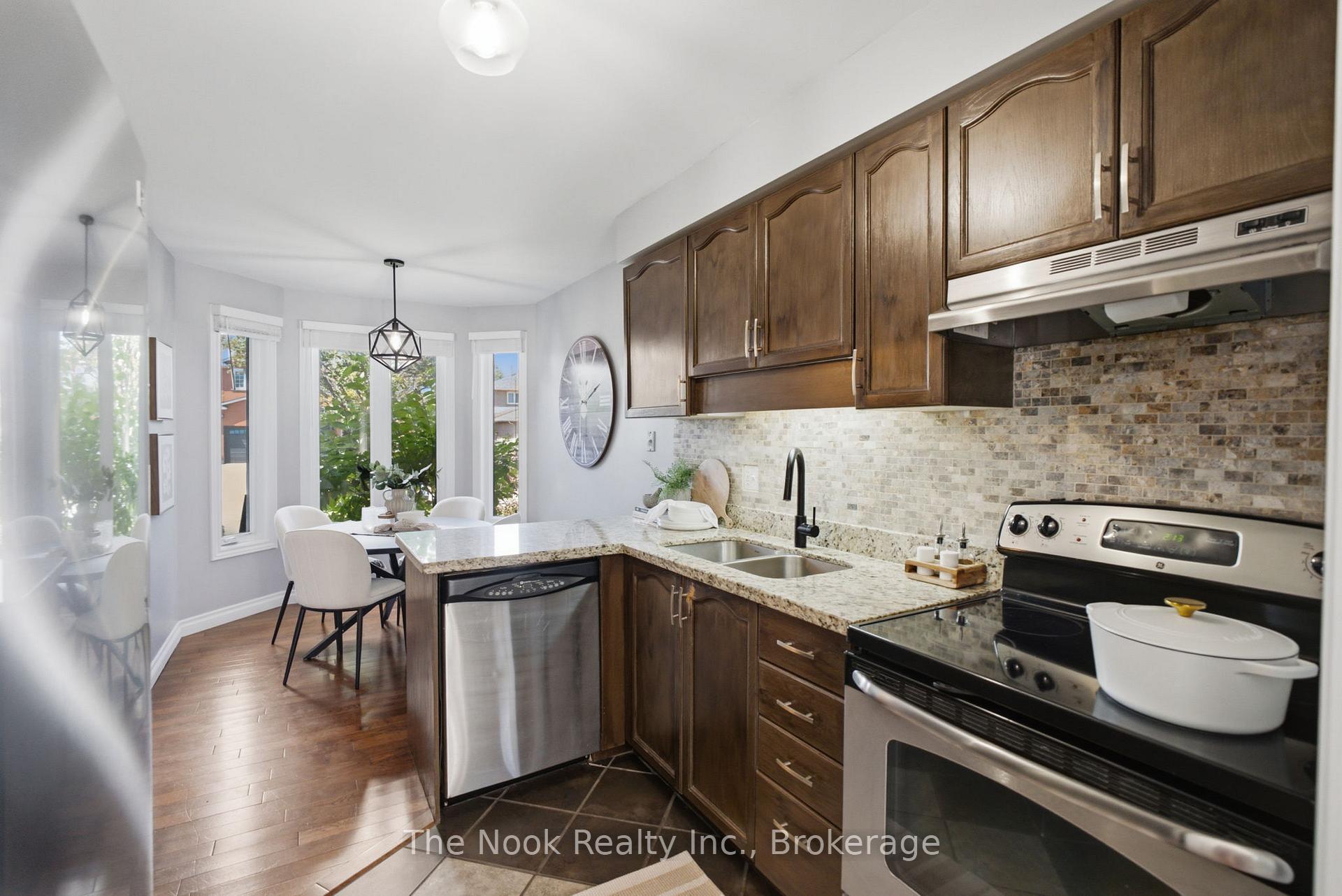 Photo 8 of 5 Fieldcrest Avenue, Clarington, Courtice — HOMEH
