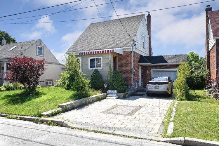 Photo of Unit Bachelor, 39 Winston Park Boulevard
