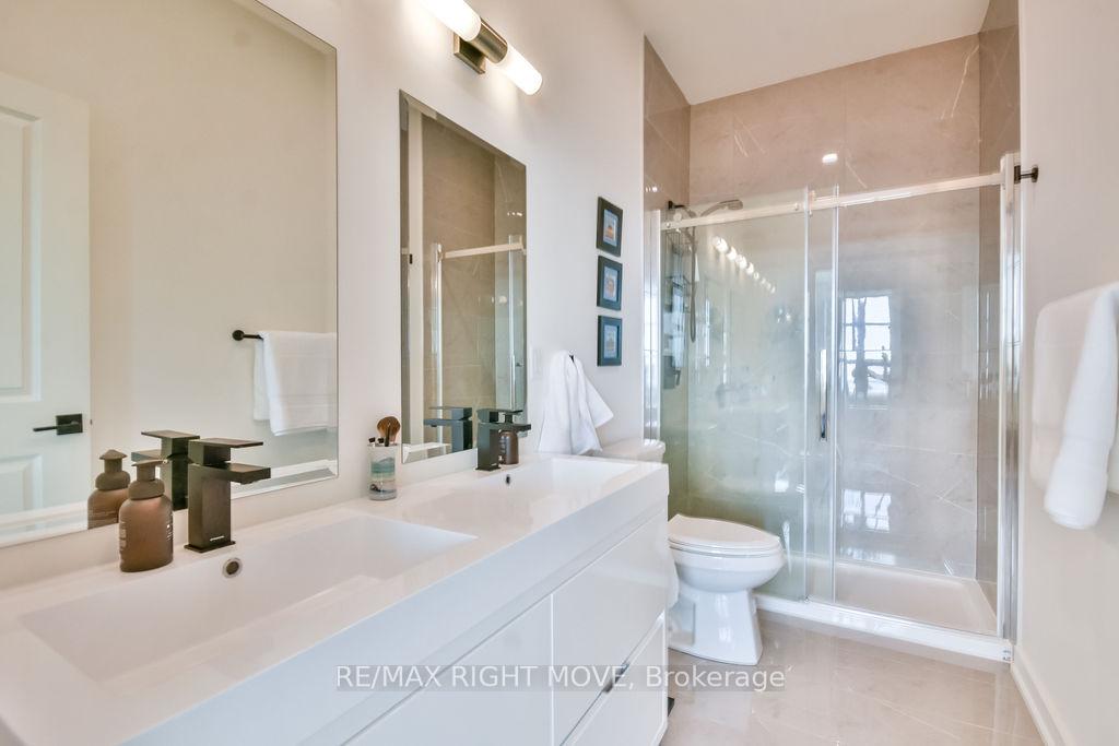 Photo 13 of Unit 403L, 21 Matchedash Street S, Orillia — HOMEH