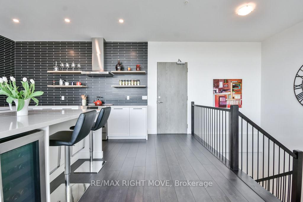 Photo 35 of Unit 403L, 21 Matchedash Street S, Orillia — HOMEH