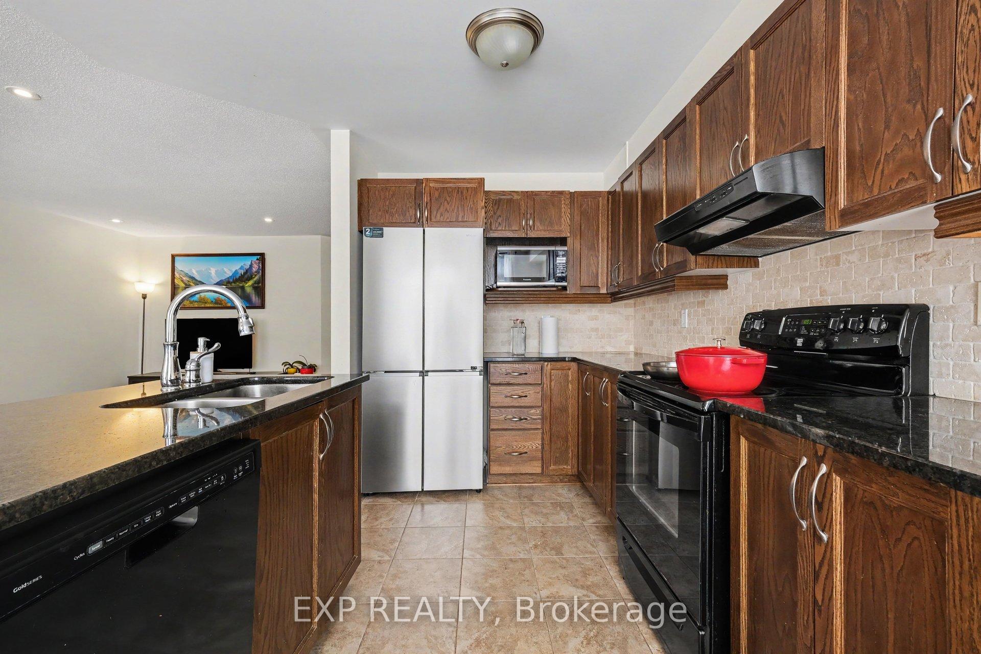 Photo 11 of 267 Garrity Crescent, Ottawa, Barrhaven - Strandherd — HOMEH