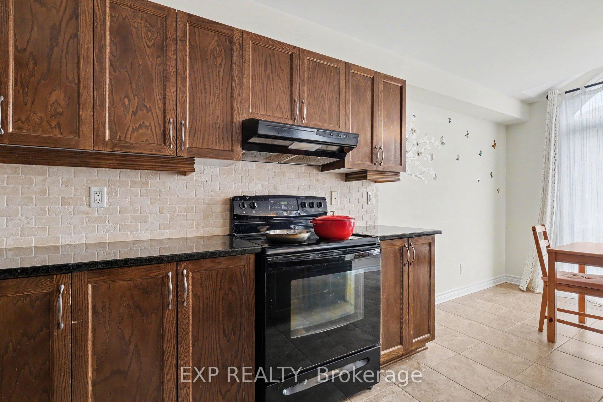 Photo 12 of 267 Garrity Crescent, Ottawa, Barrhaven - Strandherd — HOMEH