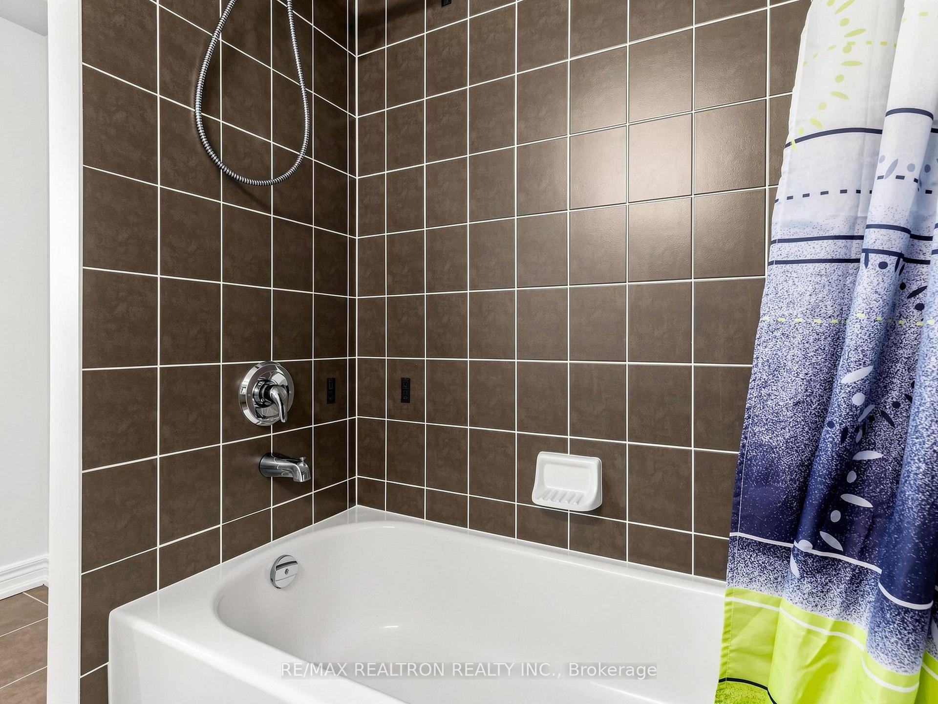 Photo 34 of 38 Sisson Lane, Clarington, Newcastle — HOMEH