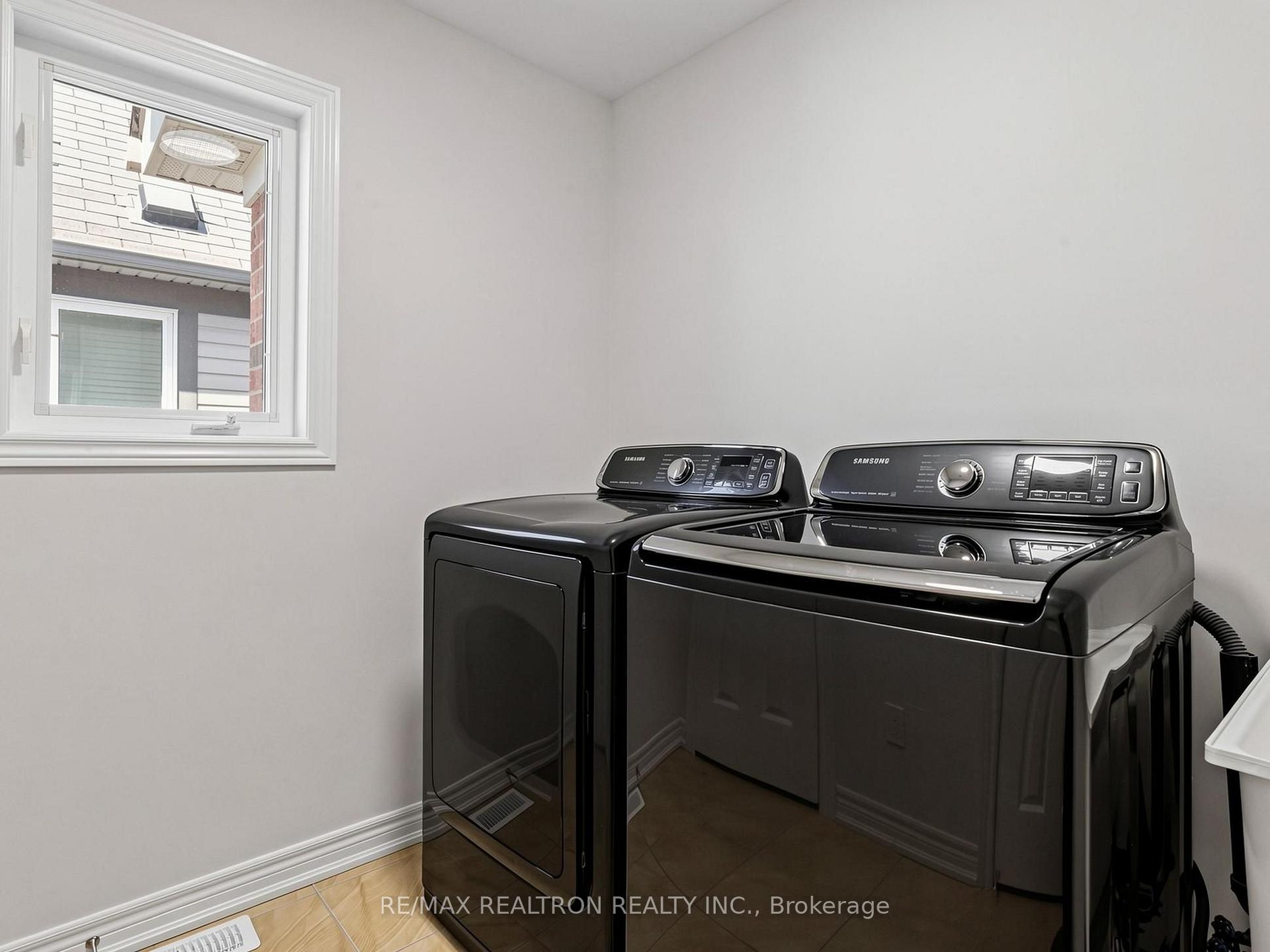 Photo 35 of 38 Sisson Lane, Clarington, Newcastle — HOMEH