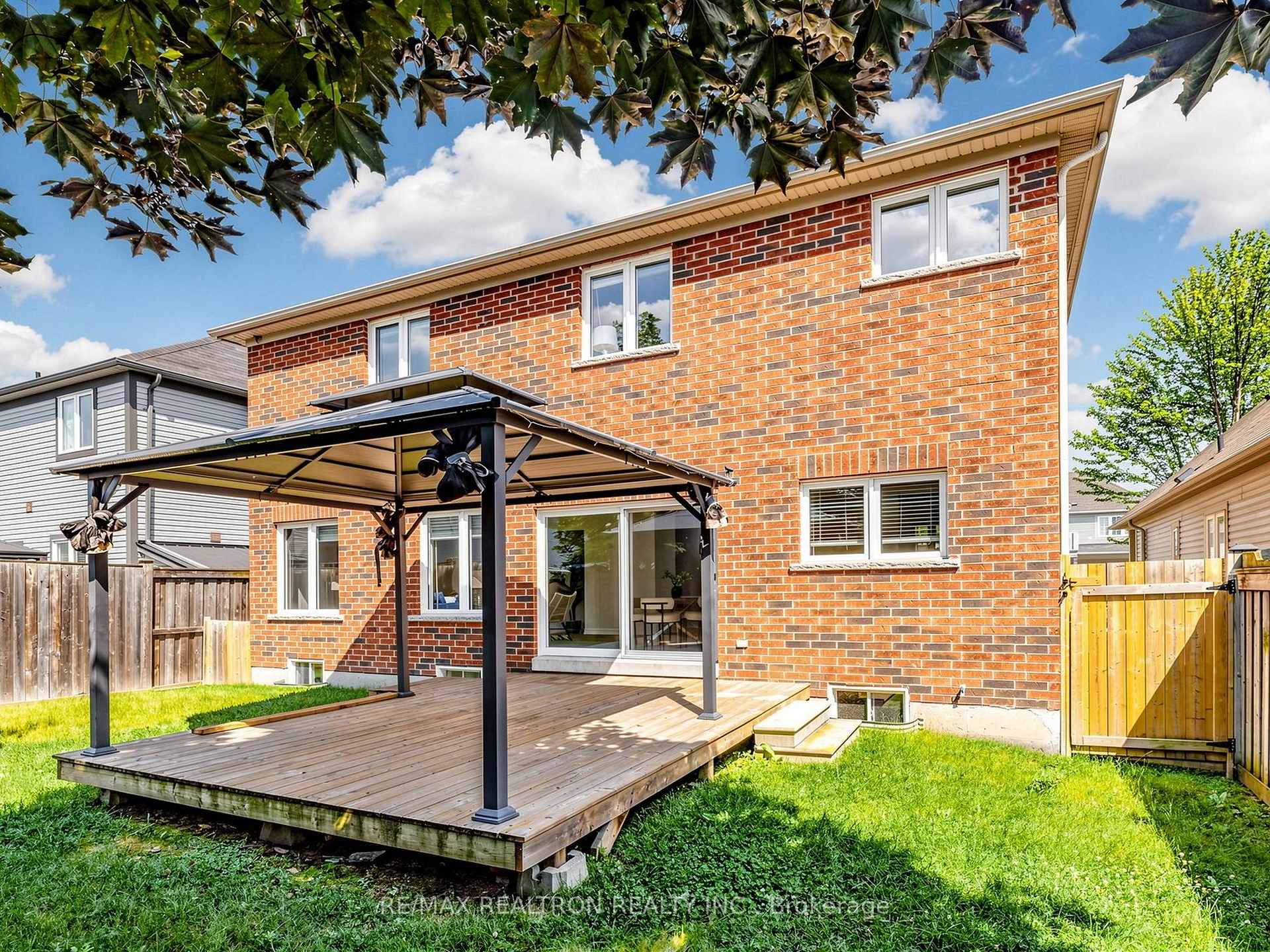 Photo 38 of 38 Sisson Lane, Clarington, Newcastle — HOMEH