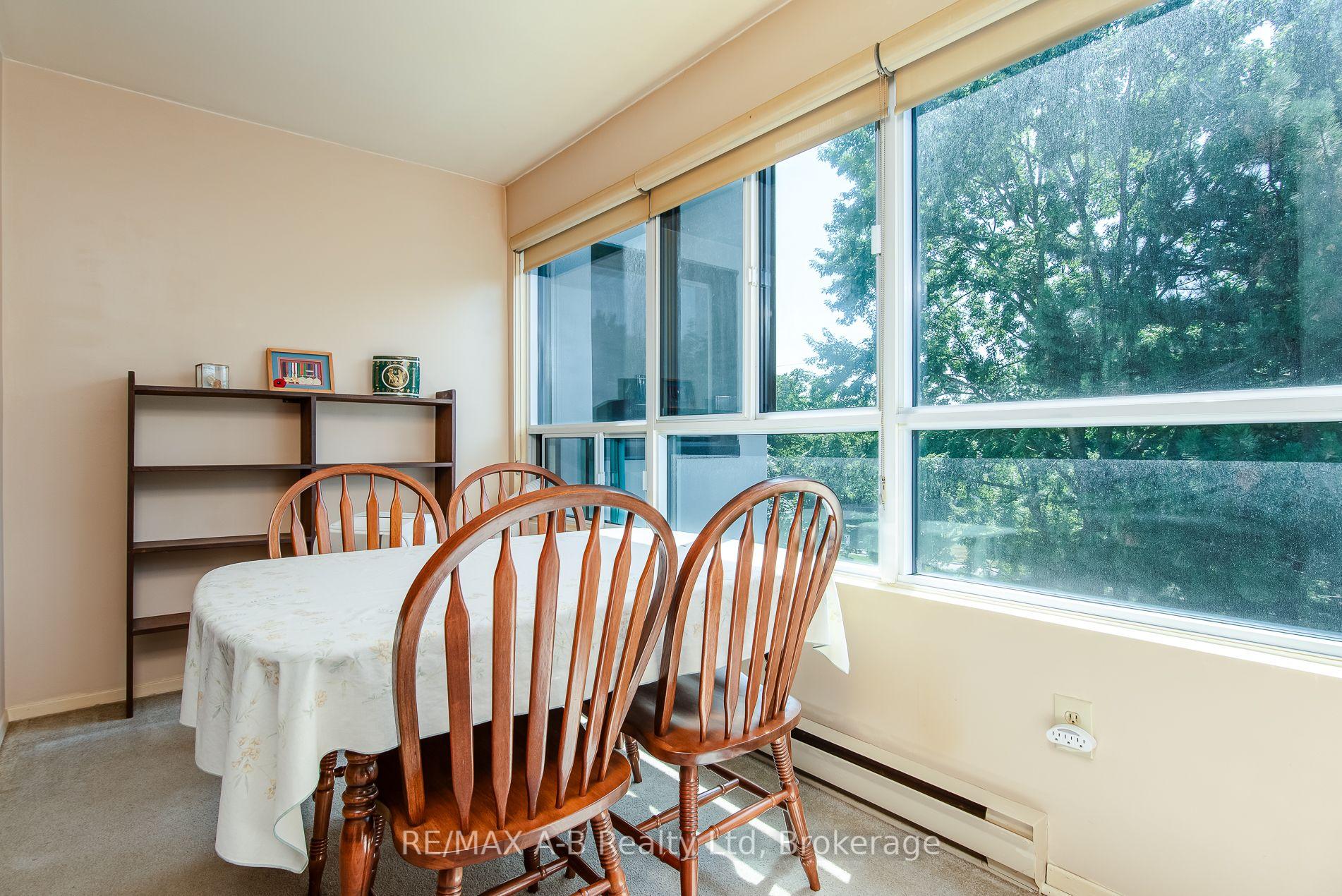 Photo 15 of Unit 407, 600 Grenfell Drive W, London, North C — HOMEH