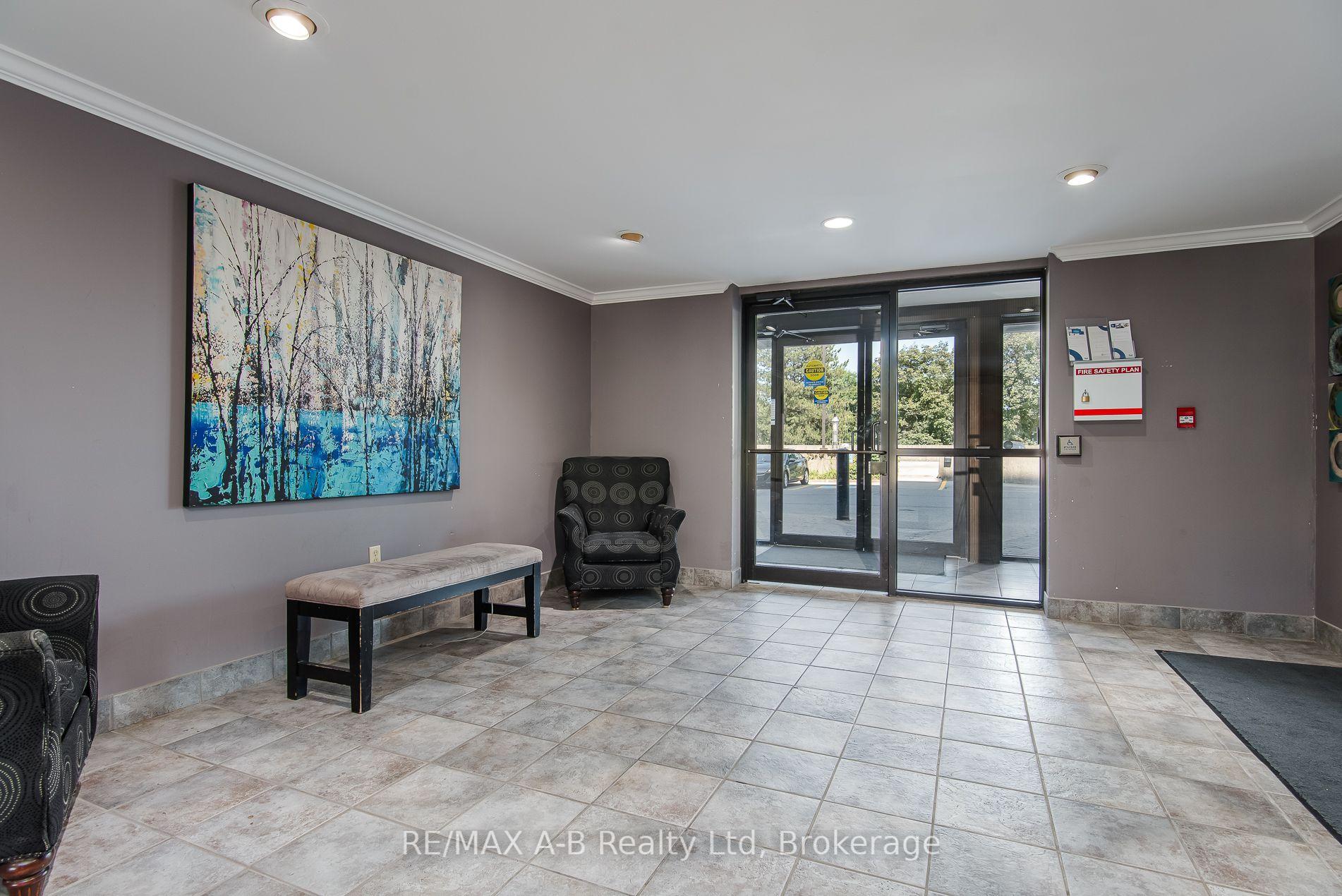 Photo 27 of Unit 407, 600 Grenfell Drive W, London, North C — HOMEH