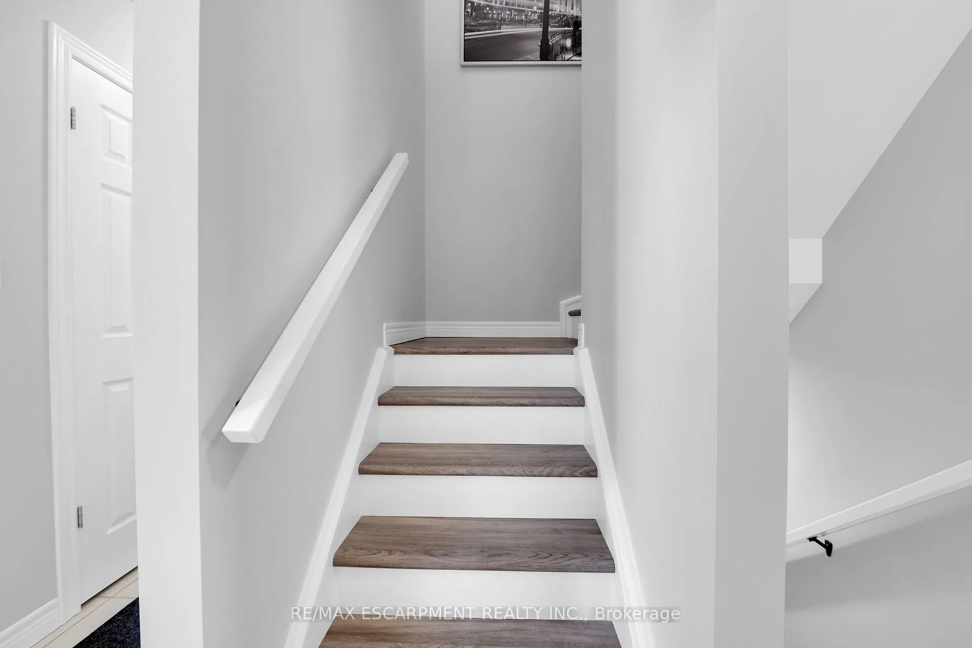Photo 19 of 15 Bonnie Drive, Haldimand — HOMEH