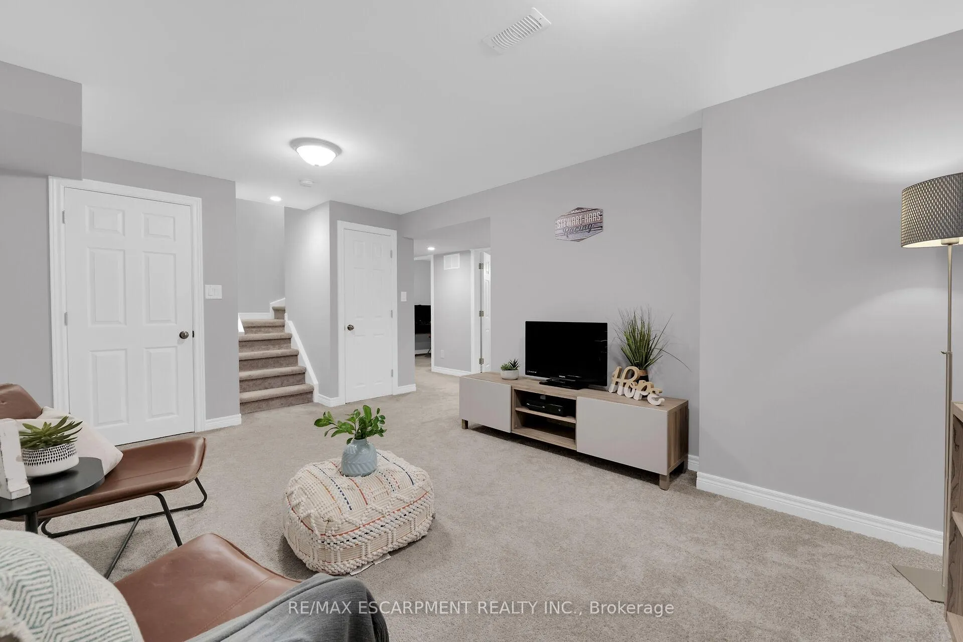 Photo 27 of 15 Bonnie Drive, Haldimand — HOMEH