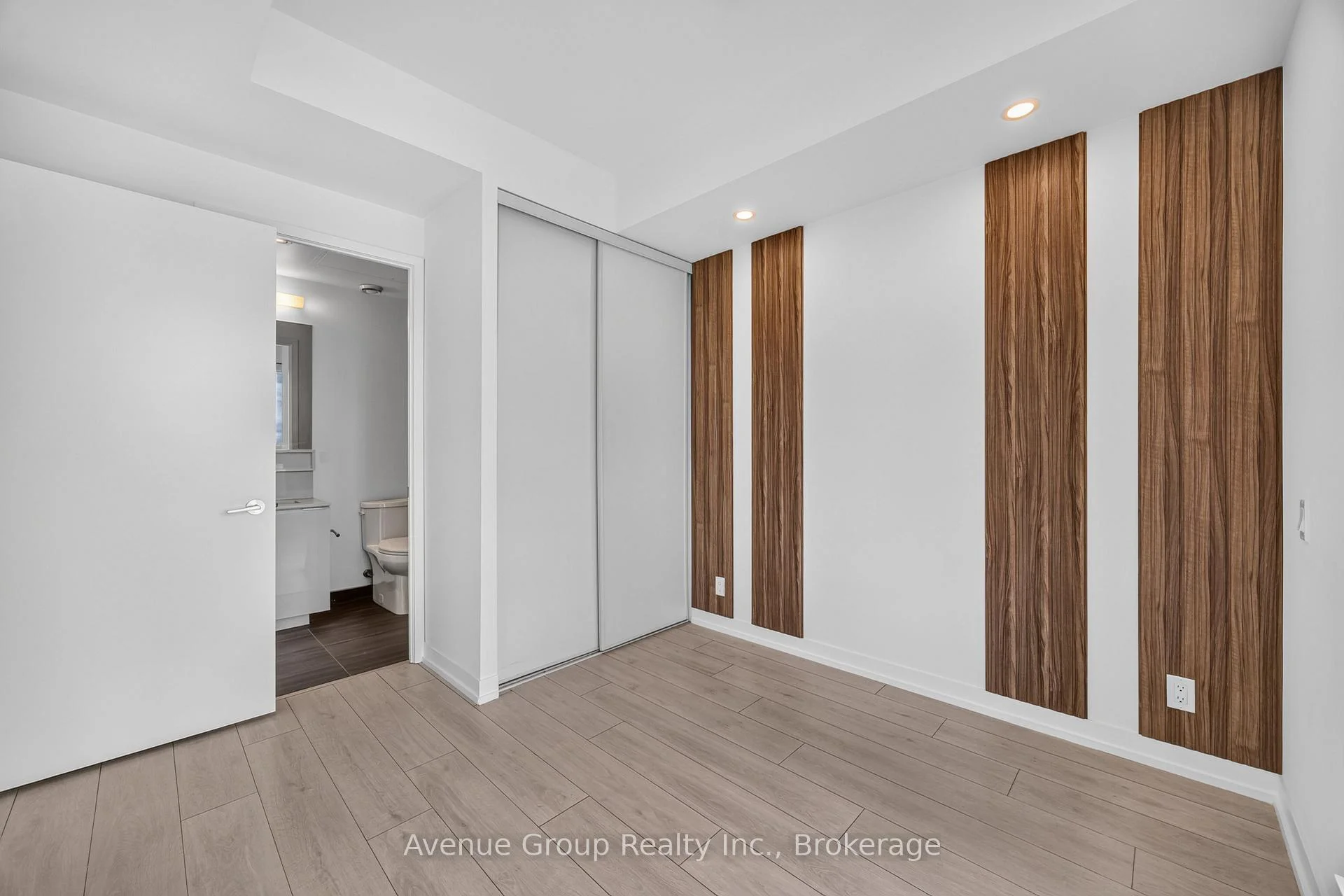 Photo 66 of Unit 2106, 898 Portage Parkway, Vaughan, Vaughan Corporate Centre — HOMEH