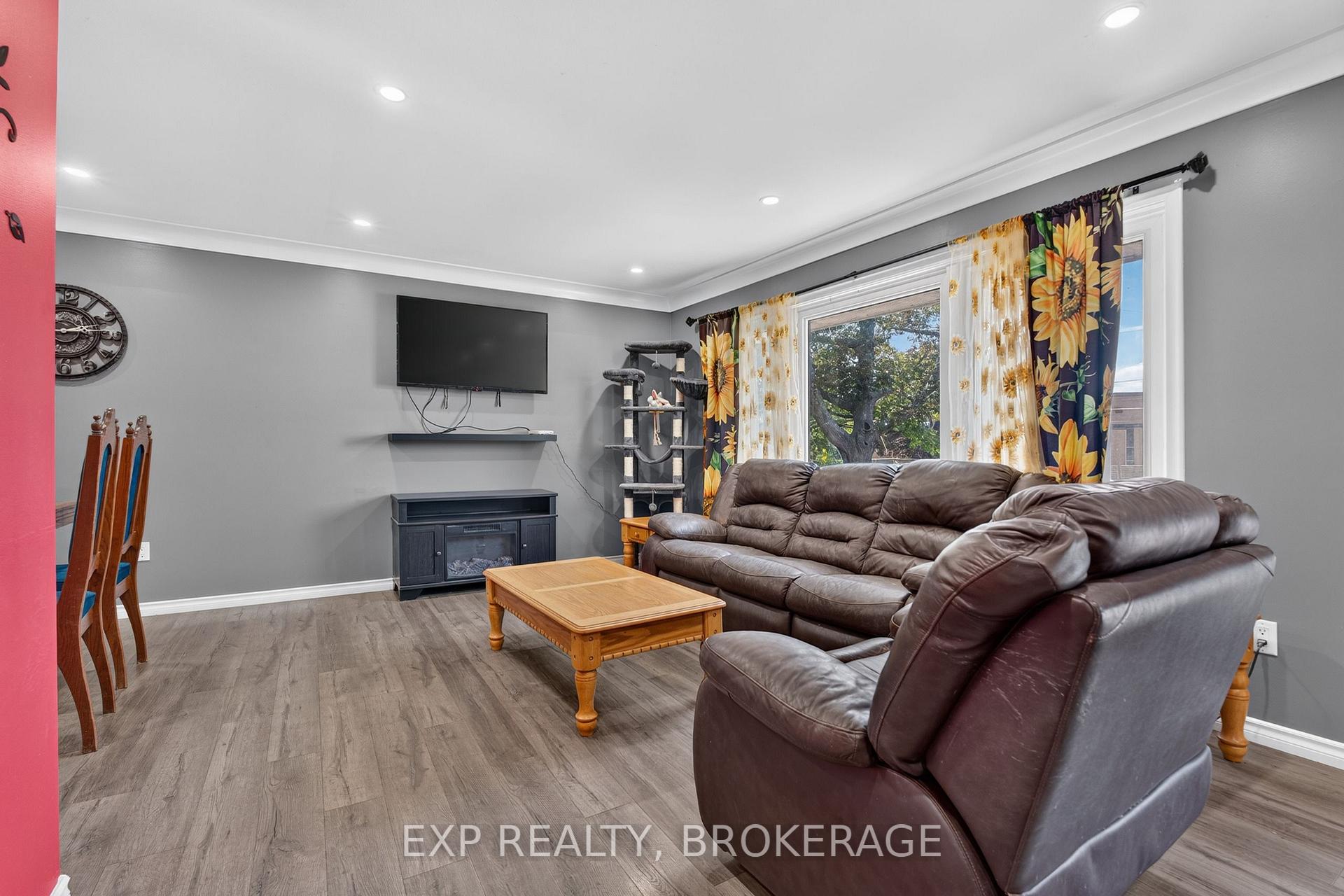 Photo 6 of 59 Fairfield Boulevard, Loyalist, Amherstview — HOMEH