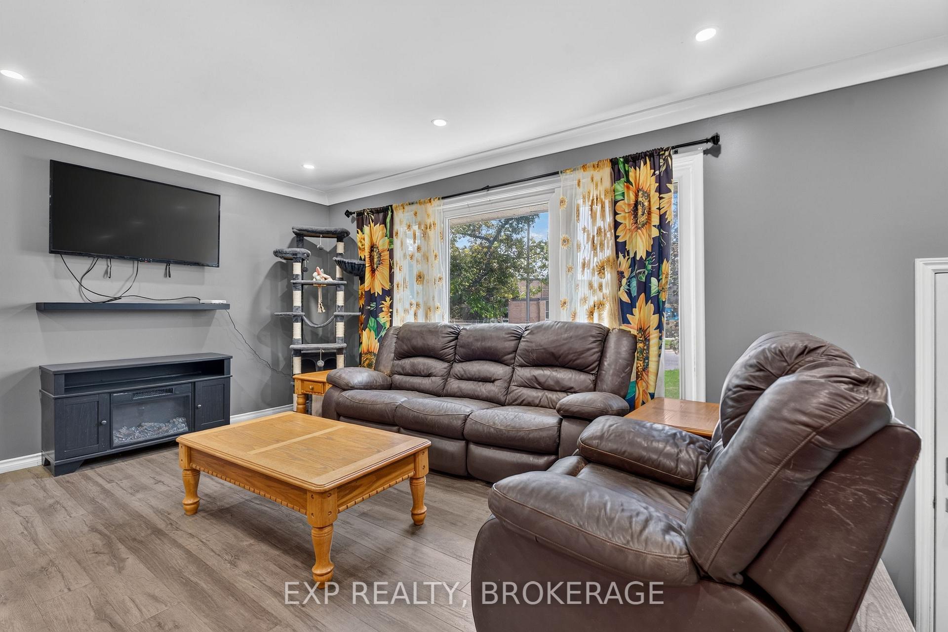 Photo 7 of 59 Fairfield Boulevard, Loyalist, Amherstview — HOMEH