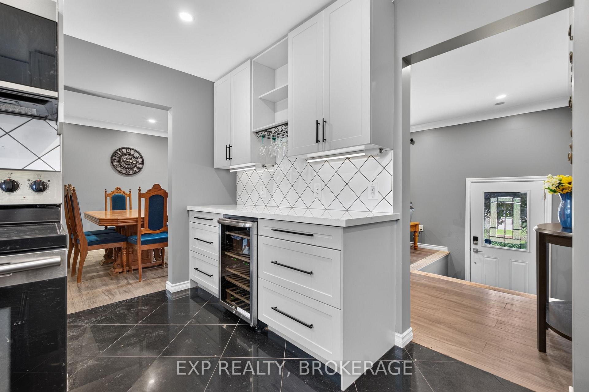 Photo 14 of 59 Fairfield Boulevard, Loyalist, Amherstview — HOMEH