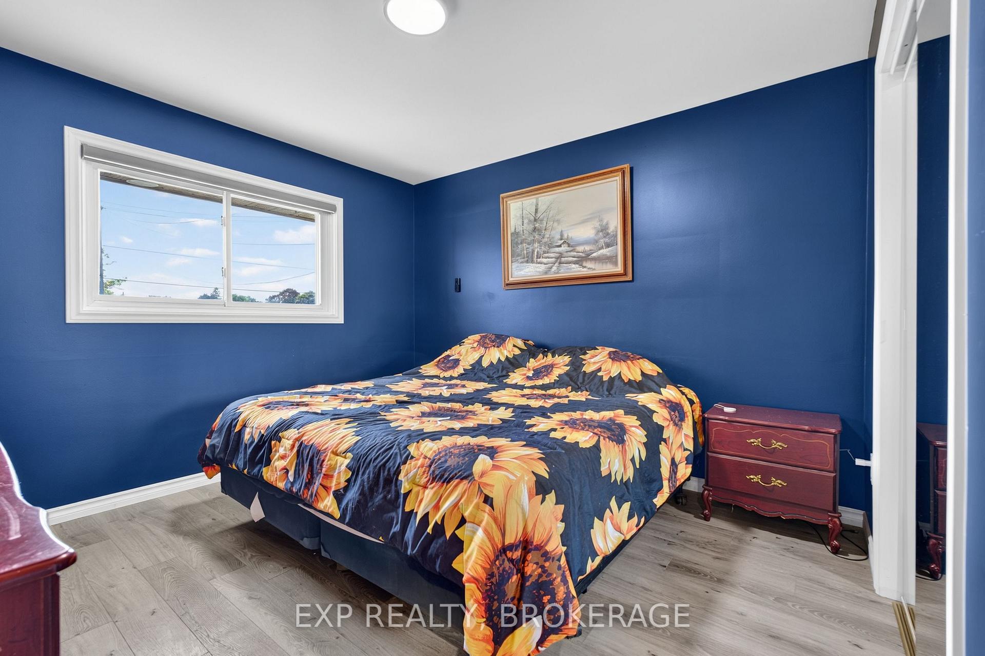 Photo 15 of 59 Fairfield Boulevard, Loyalist, Amherstview — HOMEH