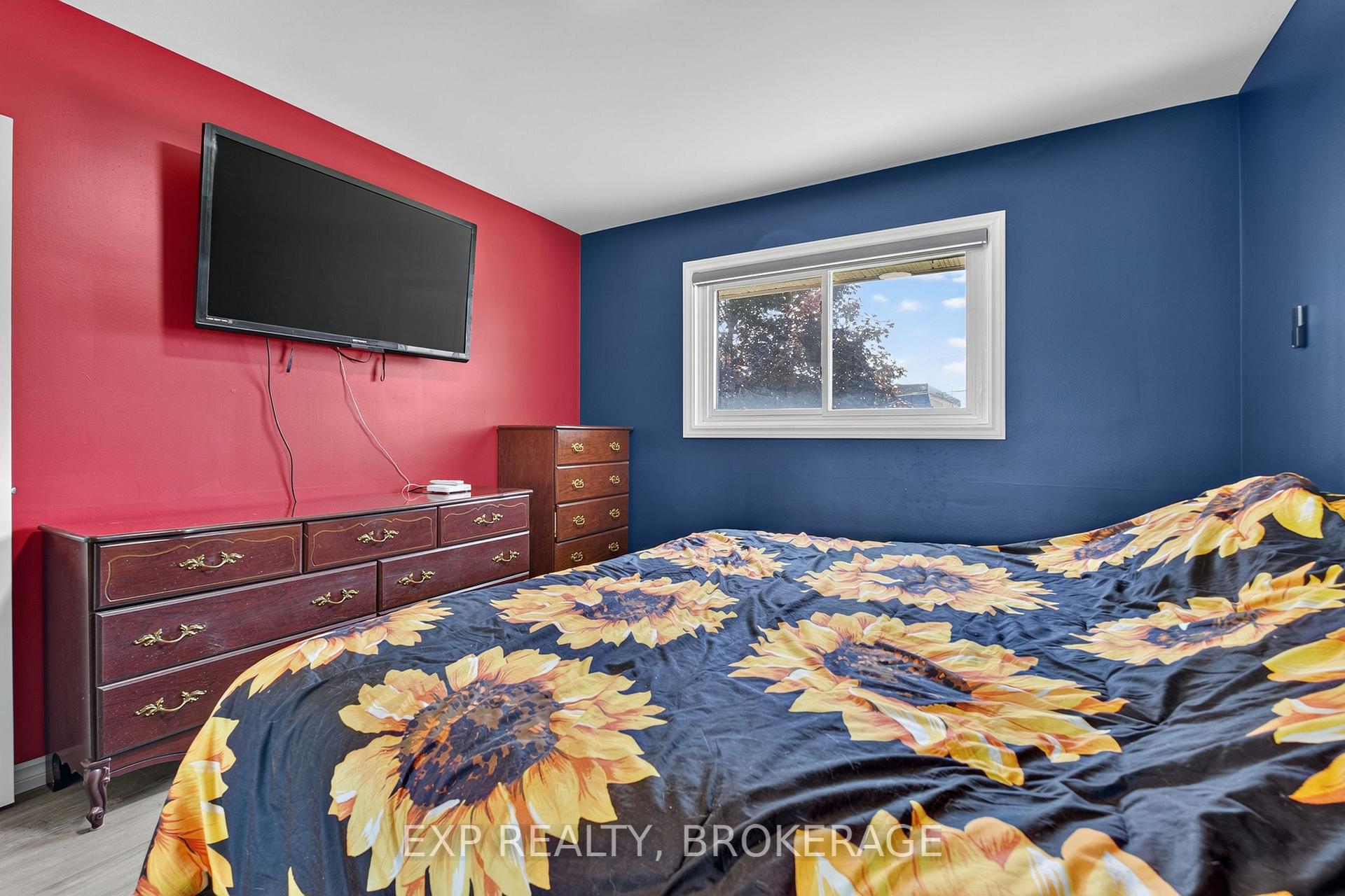 Photo 16 of 59 Fairfield Boulevard, Loyalist, Amherstview — HOMEH