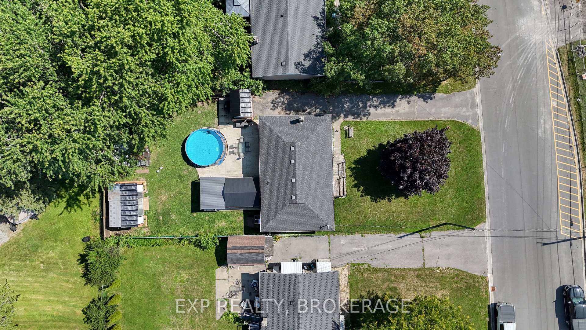 Photo 43 of 59 Fairfield Boulevard, Loyalist, Amherstview — HOMEH