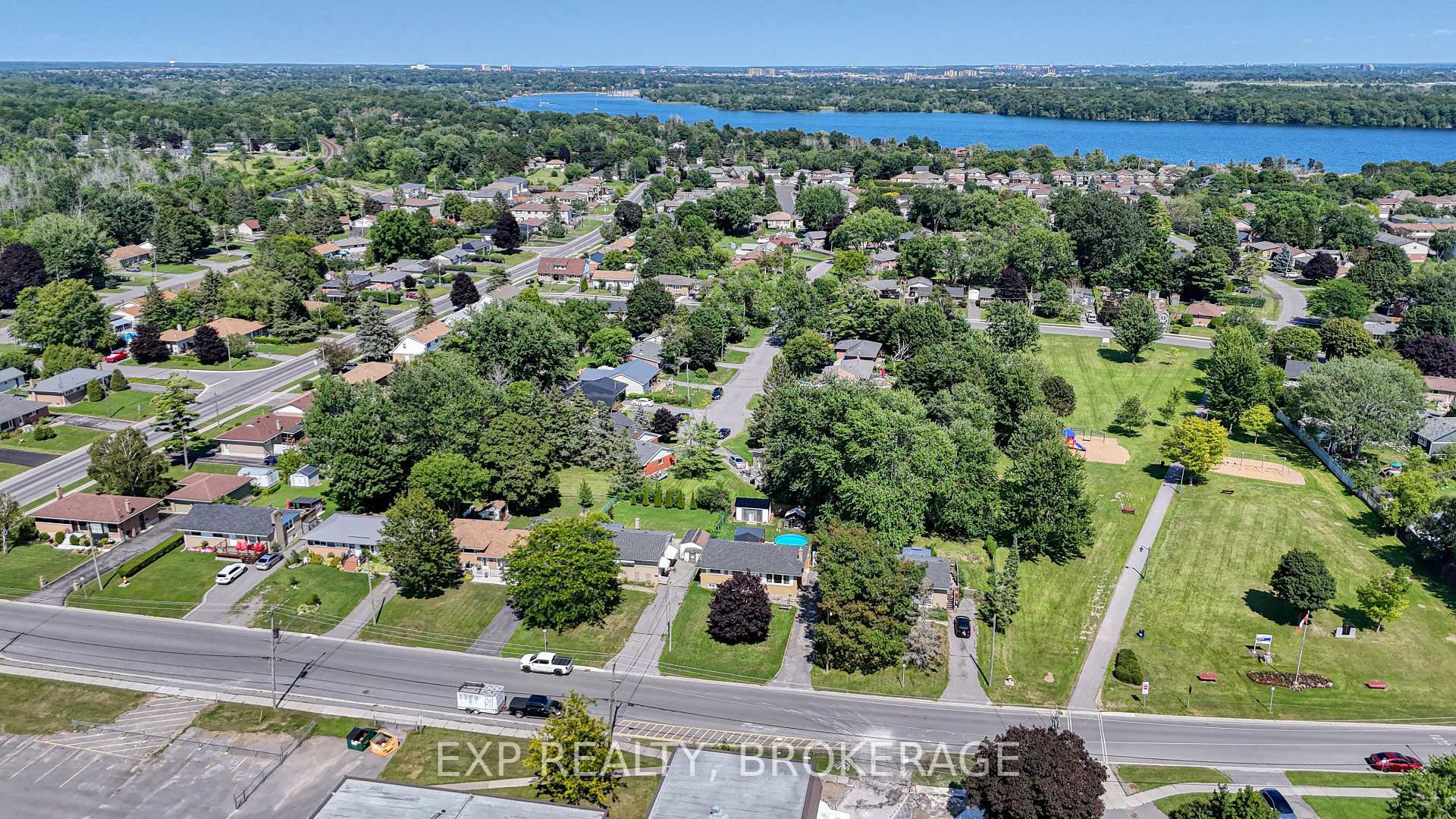 Photo 46 of 59 Fairfield Boulevard, Loyalist, Amherstview — HOMEH