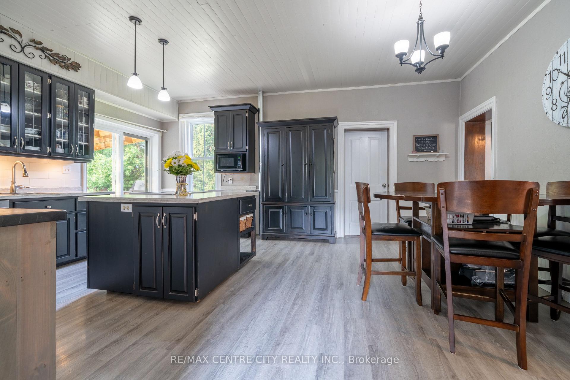 Photo 25 of 2179 Egermont Drive, Adelaide Metcalfe, Rural Adelaide Metcalfe — HOMEH