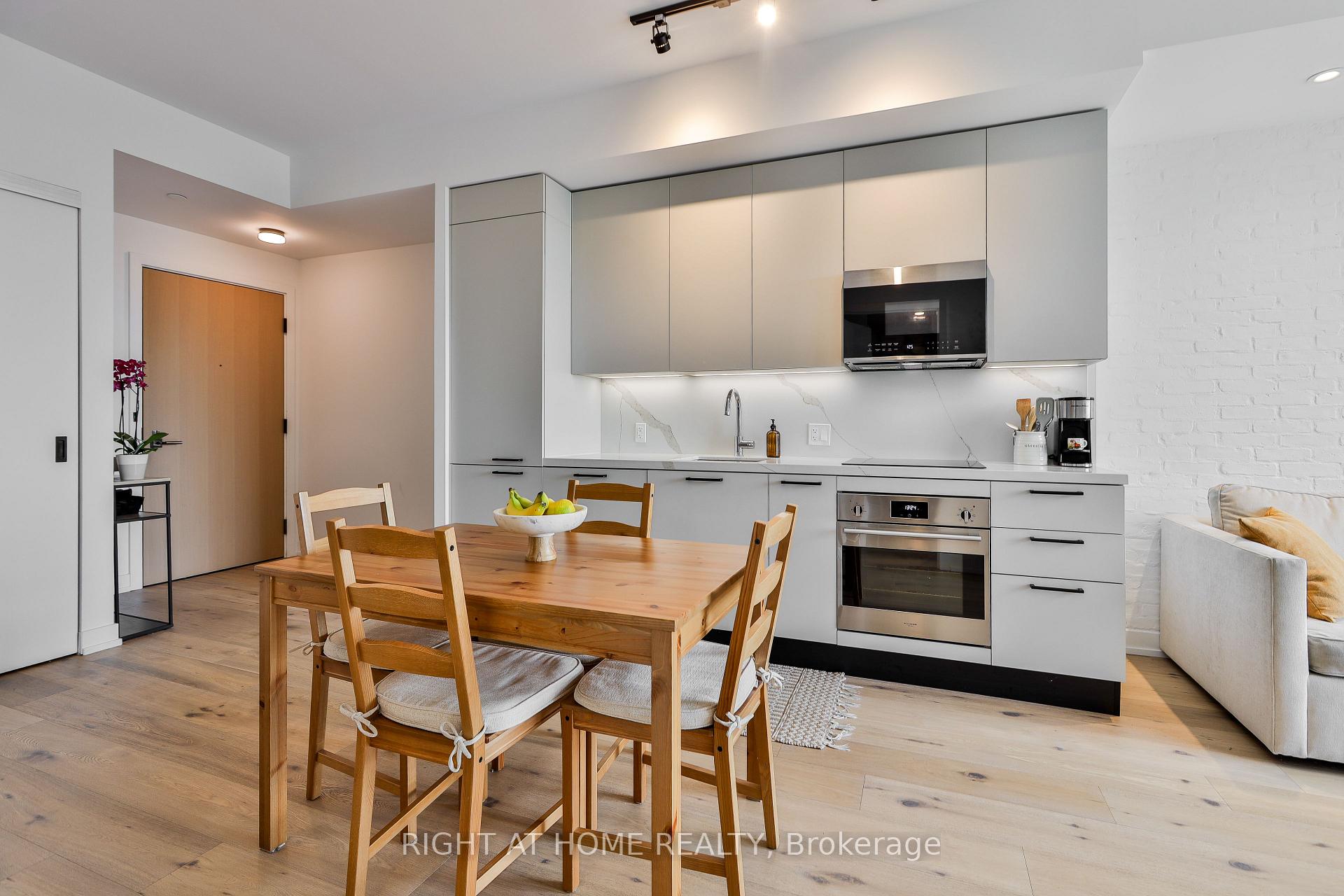 Photo 5 of Unit 1007, 200 Sudbury Street, Toronto, Little Portugal — HOMEH