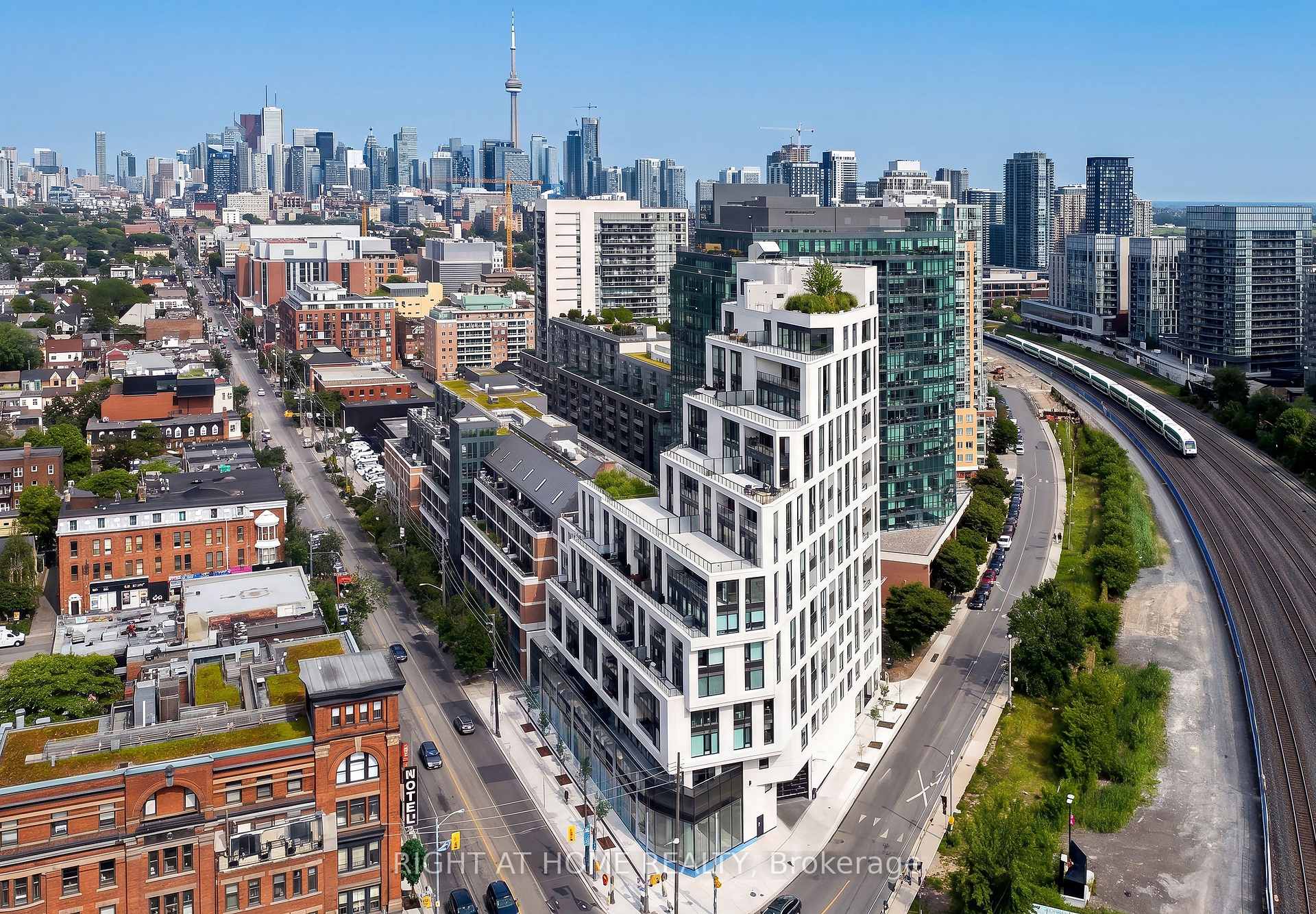Photo 17 of Unit 1007, 200 Sudbury Street, Toronto, Little Portugal — HOMEH
