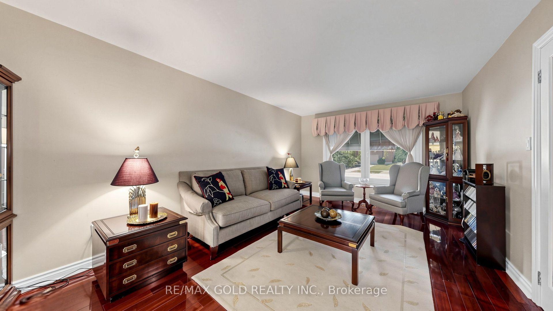 Photo 10 of 1809 Melody Drive, Mississauga, Central Erin Mills — HOMEH