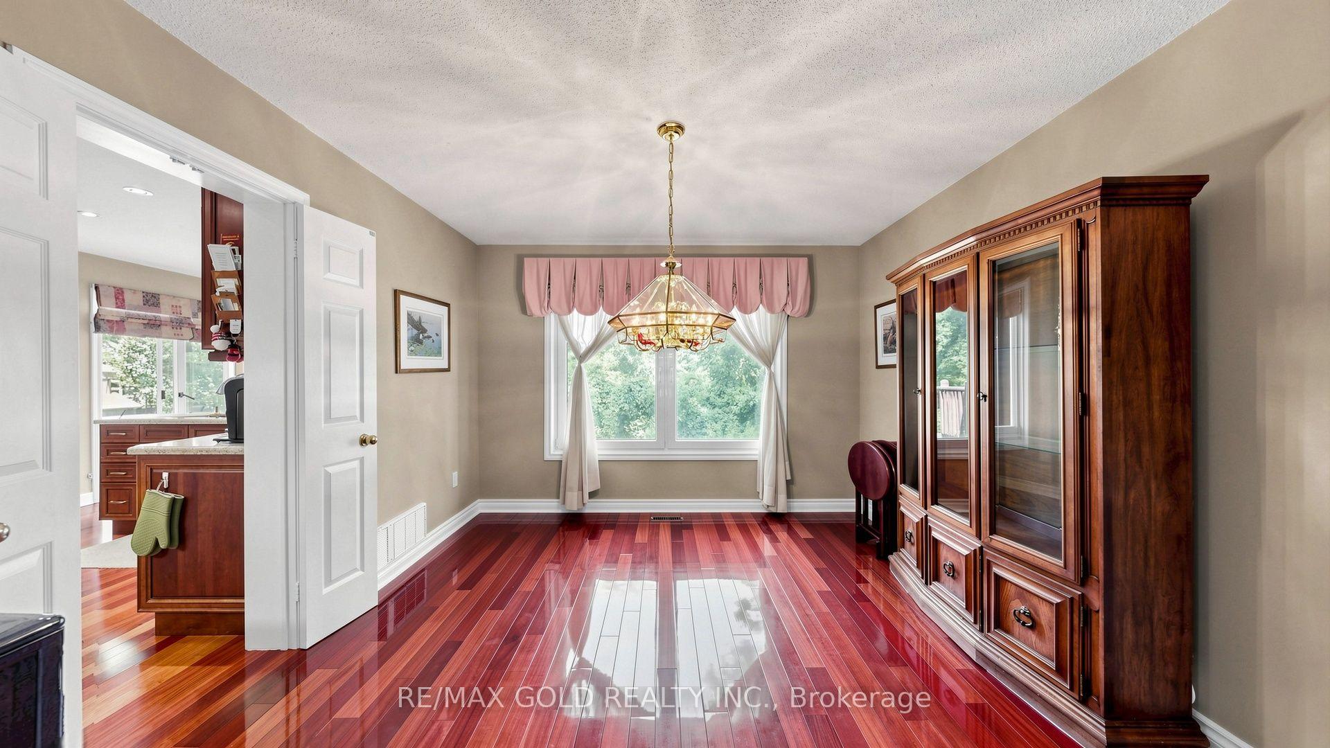 Photo 13 of 1809 Melody Drive, Mississauga, Central Erin Mills — HOMEH