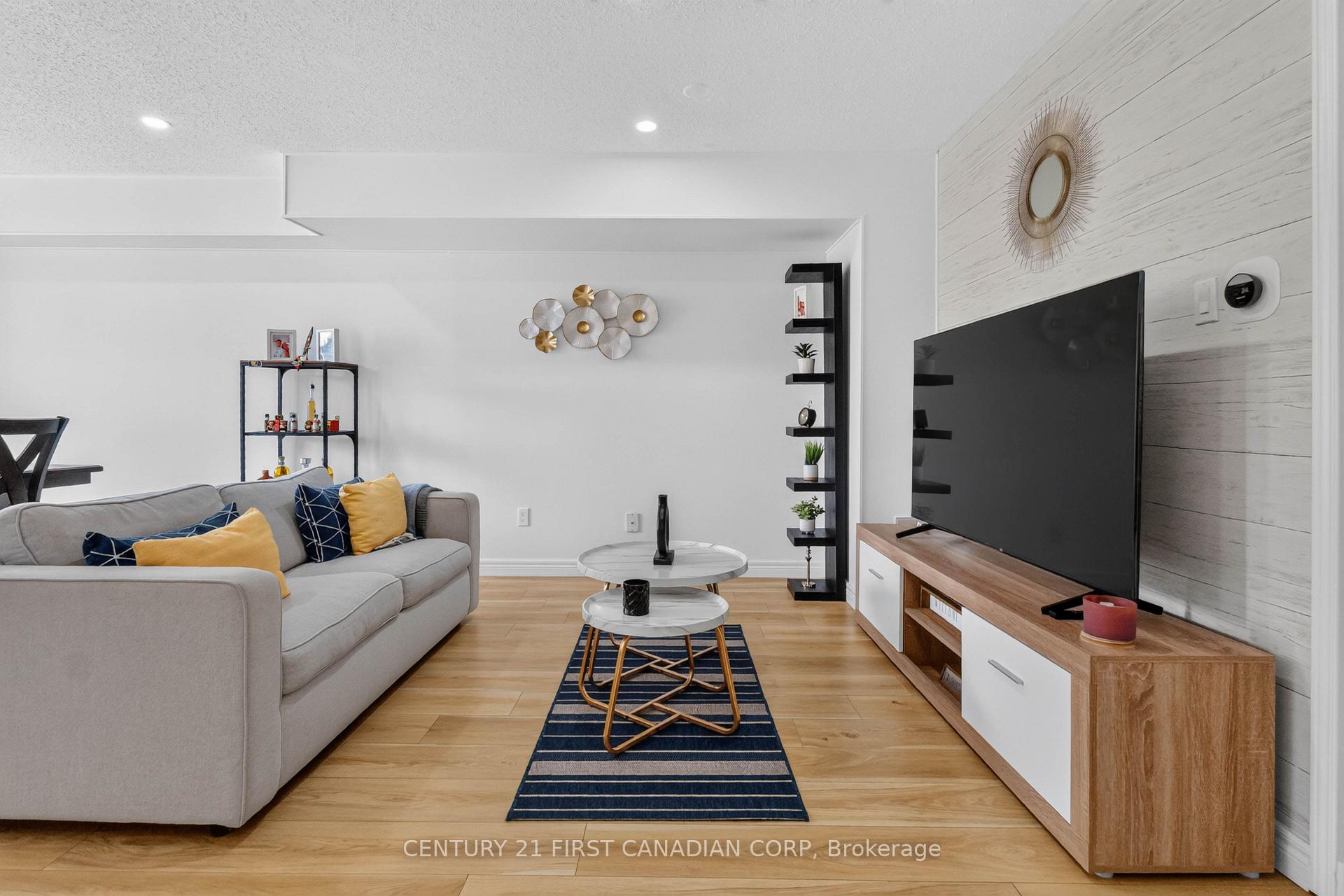 Photo 8 of 1430 Jalna Boulevard, London, South X — HOMEH