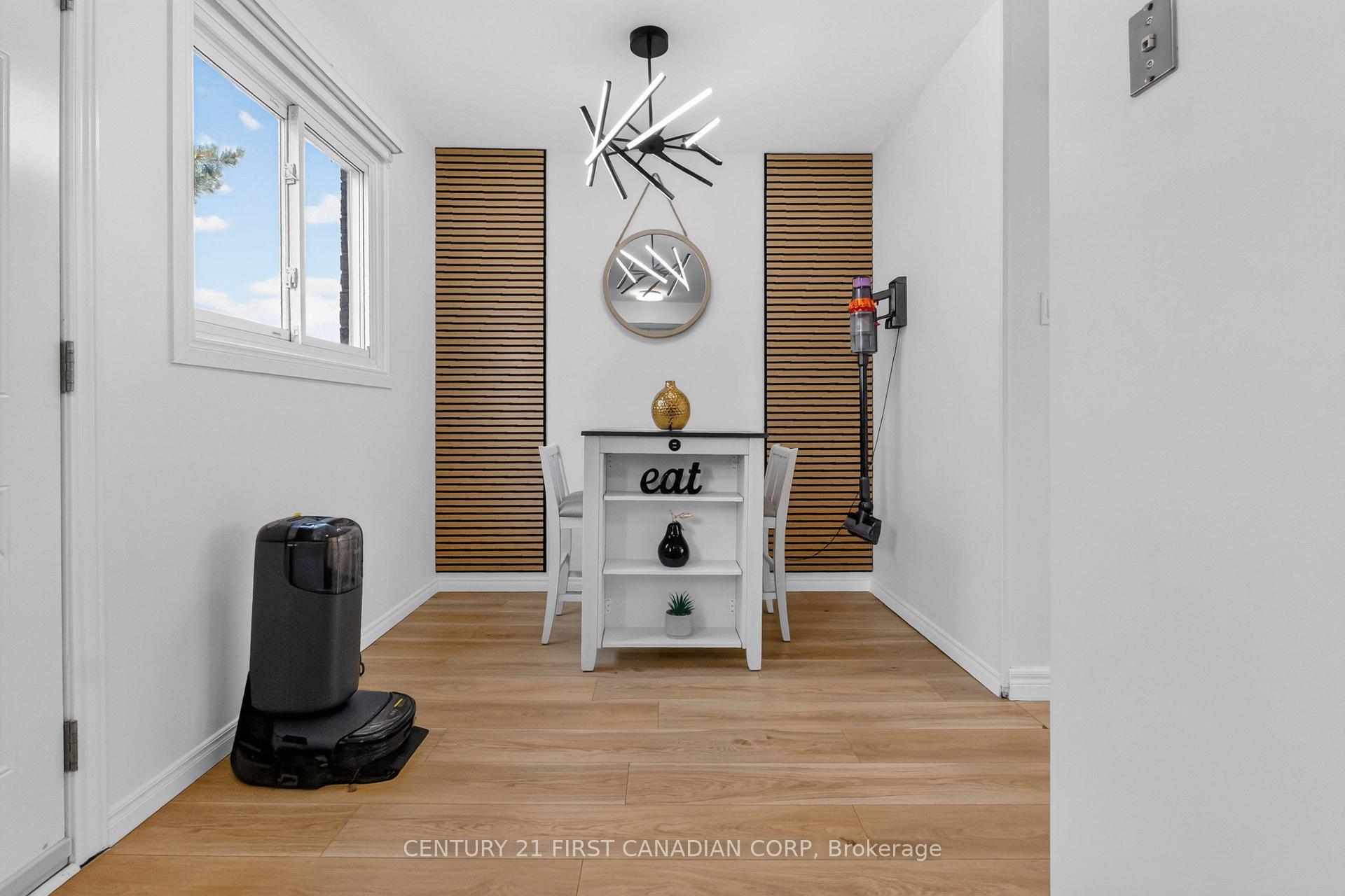 Photo 15 of 1430 Jalna Boulevard, London, South X — HOMEH