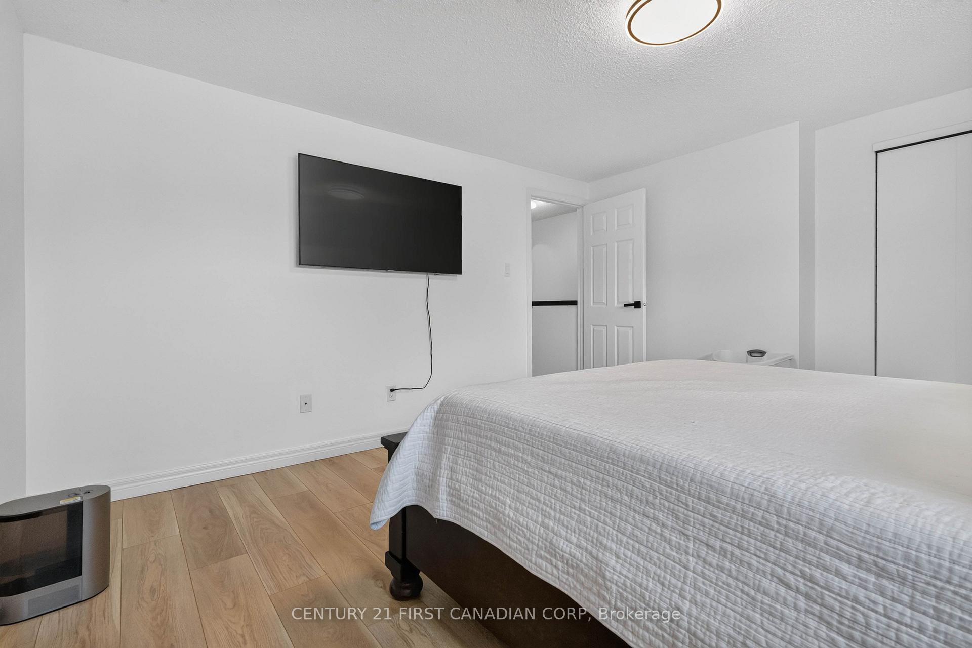 Photo 18 of 1430 Jalna Boulevard, London, South X — HOMEH
