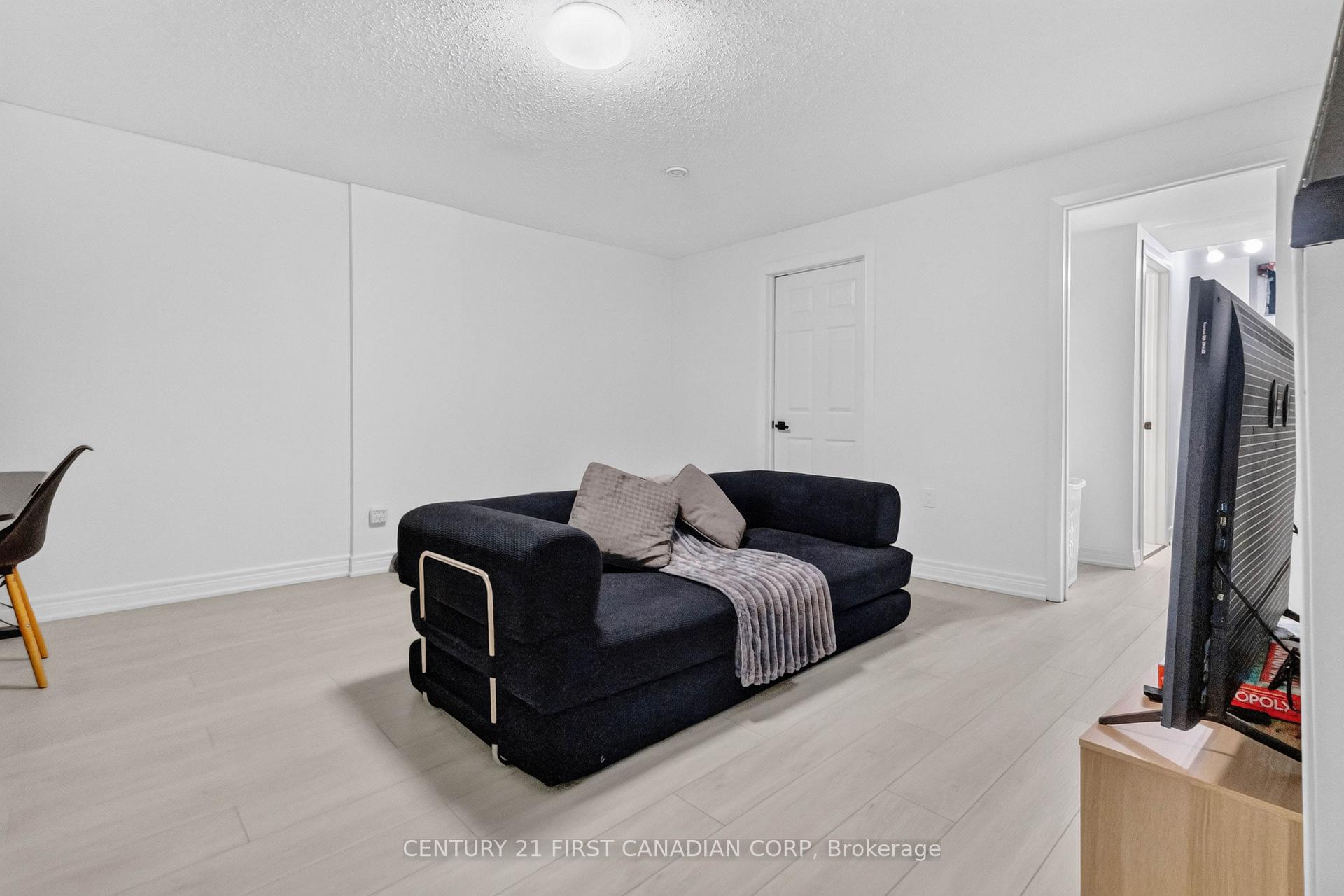 Photo 22 of 1430 Jalna Boulevard, London, South X — HOMEH